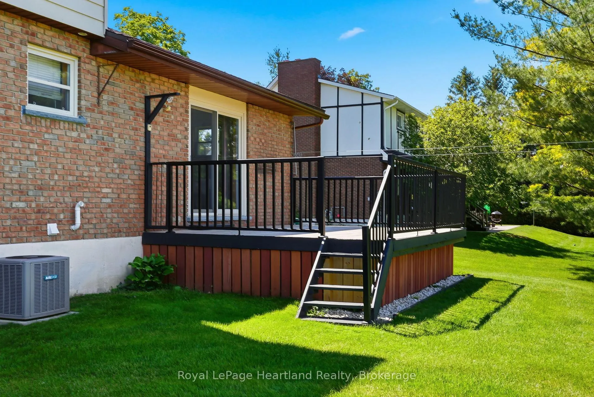 Photo 33 of 6 Brown Street N, Minto — HOMEH