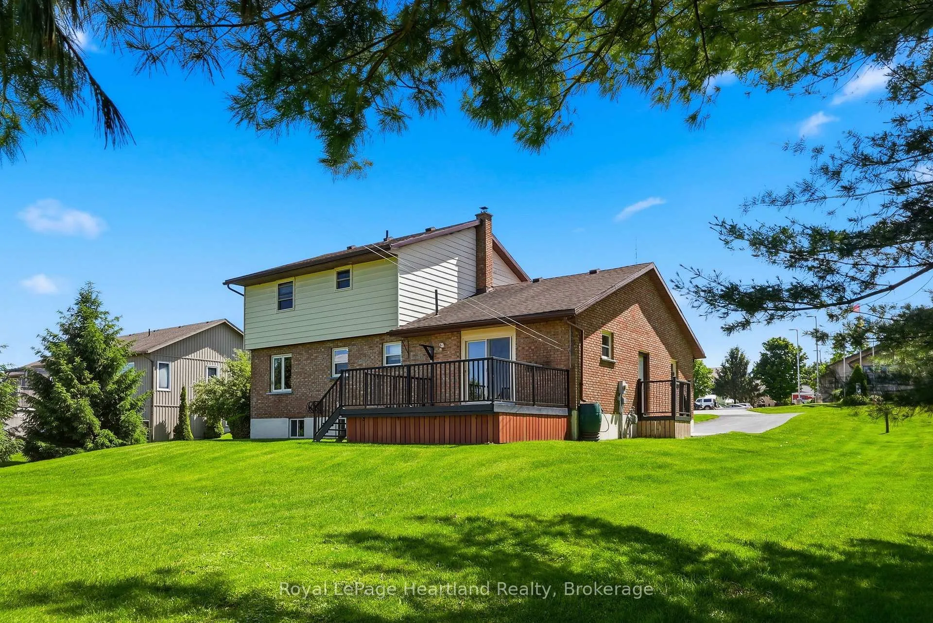 Photo 38 of 6 Brown Street N, Minto — HOMEH