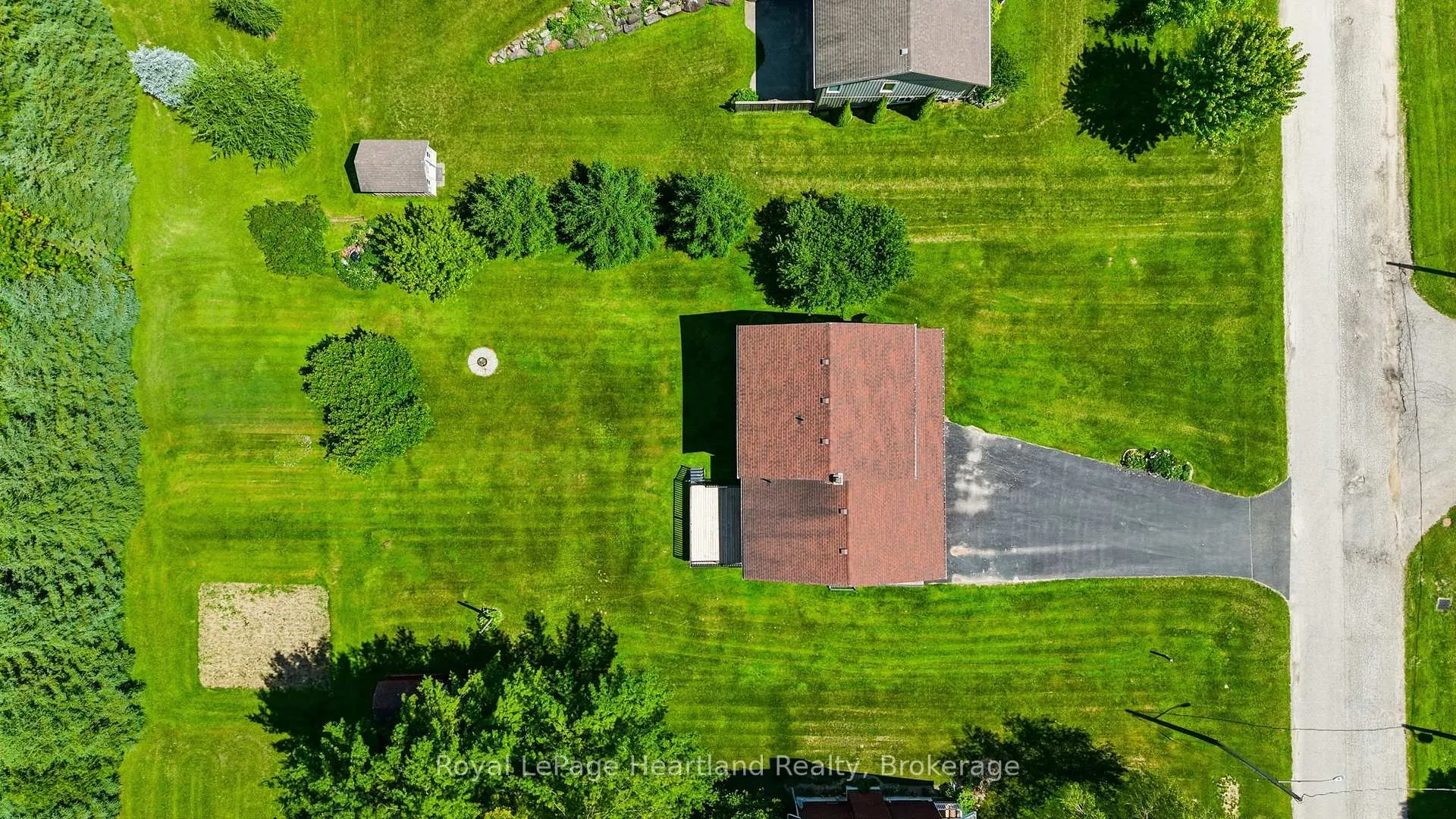 Photo 41 of 6 Brown Street N, Minto — HOMEH