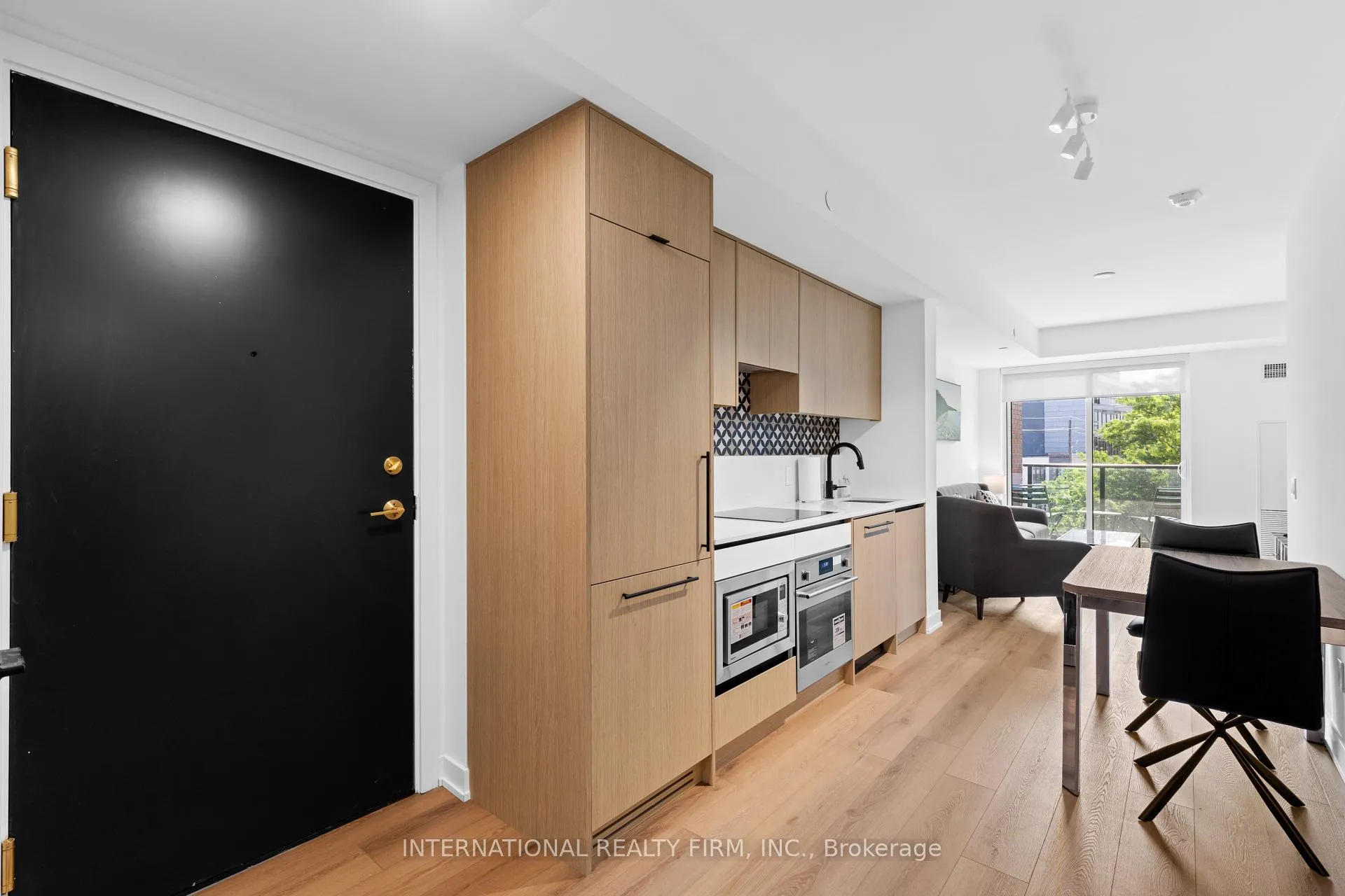 Photo of Unit 409, 5 Lakeview Avenue