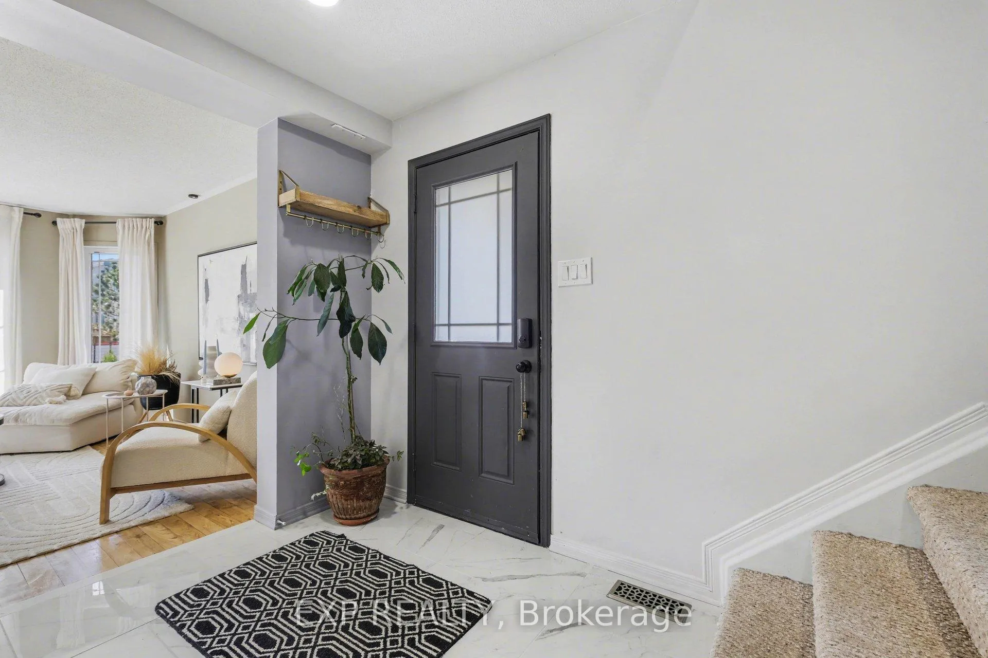 Photo 3 of 281 Sorento Street, Ottawa, Barrhaven - Strandherd — HOMEH