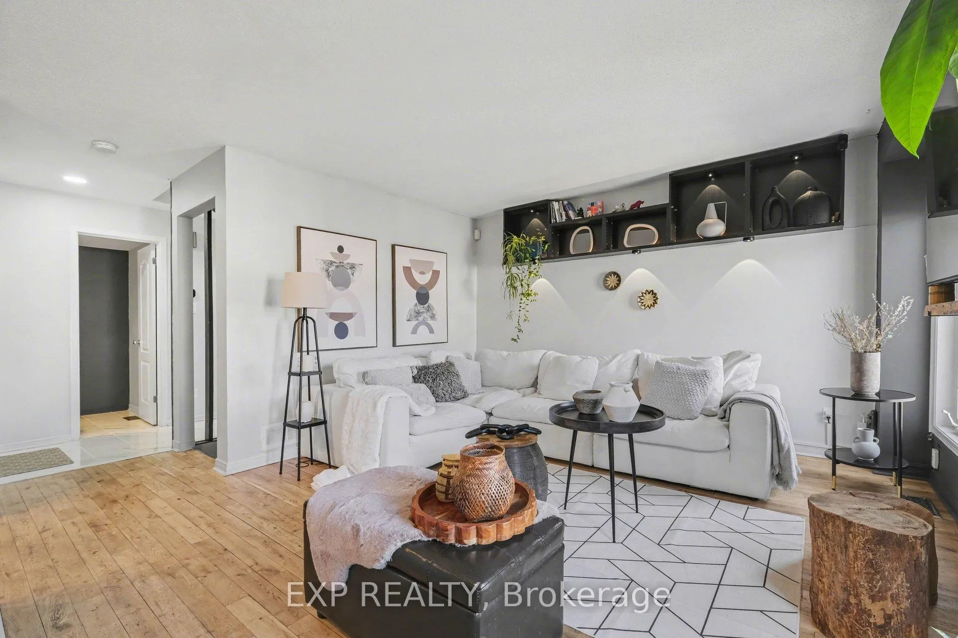 Photo 4 of 281 Sorento Street, Ottawa, Barrhaven - Strandherd — HOMEH
