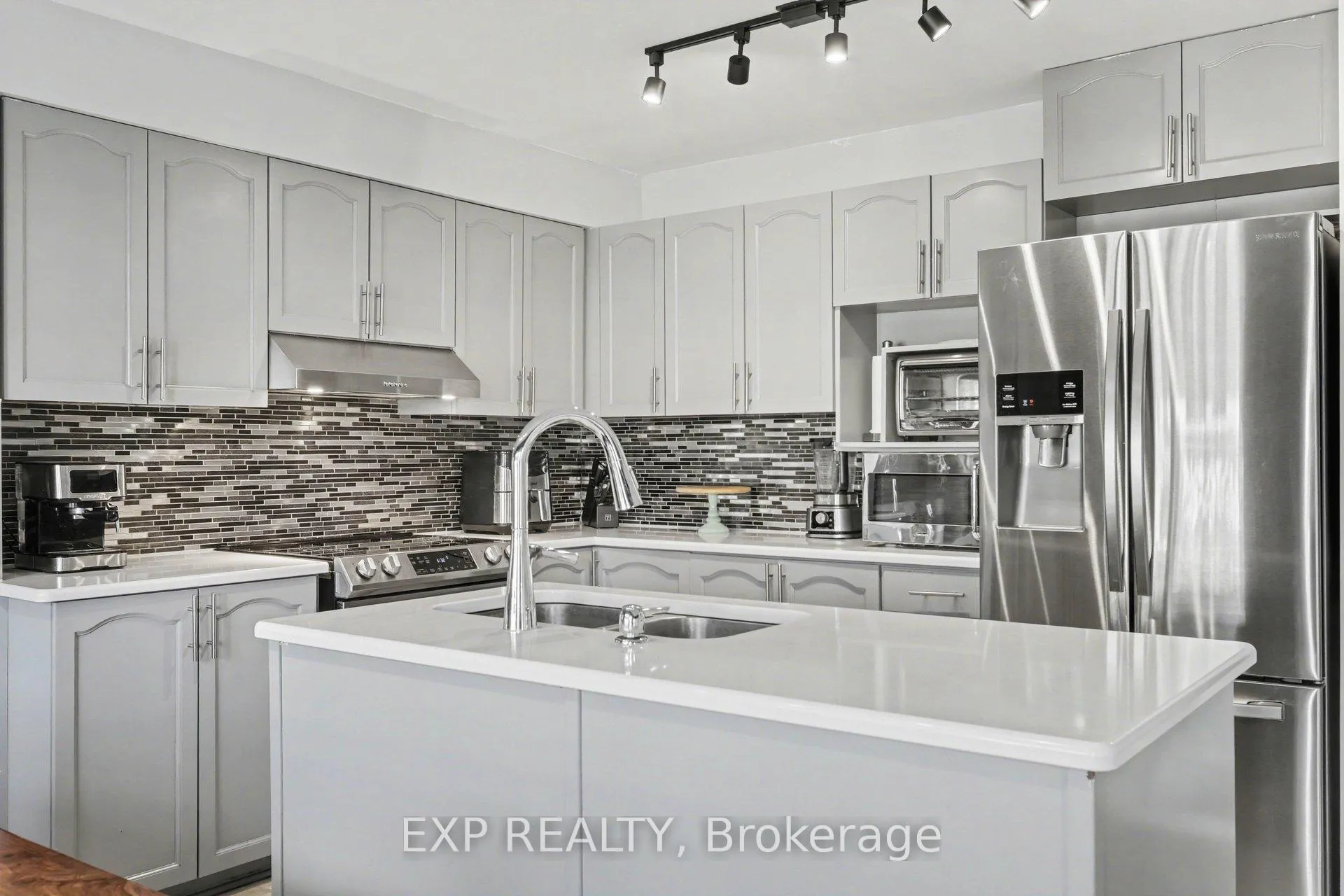 Photo 8 of 281 Sorento Street, Ottawa, Barrhaven - Strandherd — HOMEH