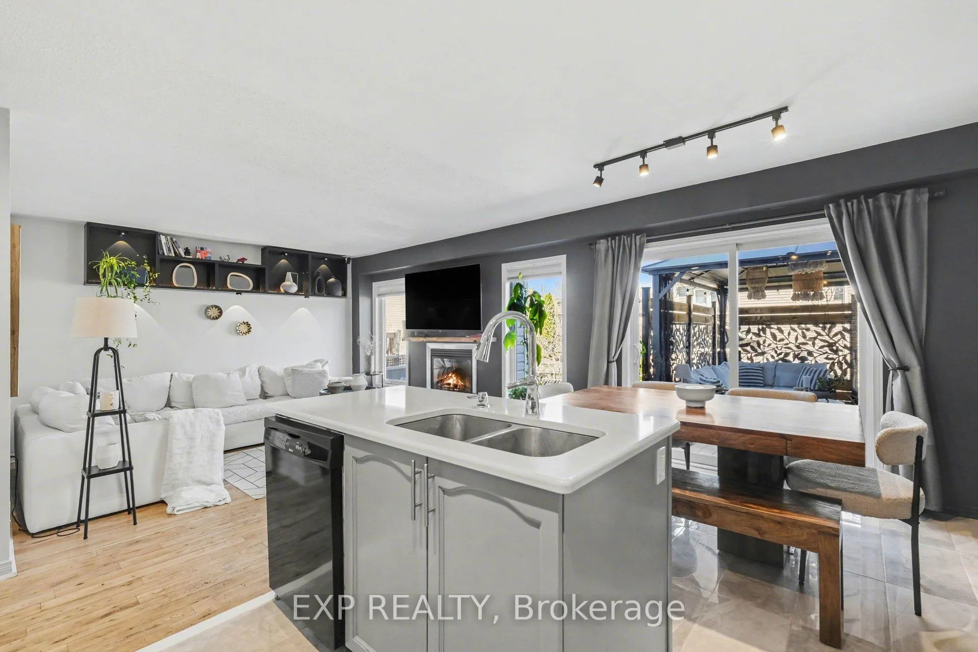 Photo 9 of 281 Sorento Street, Ottawa, Barrhaven - Strandherd — HOMEH
