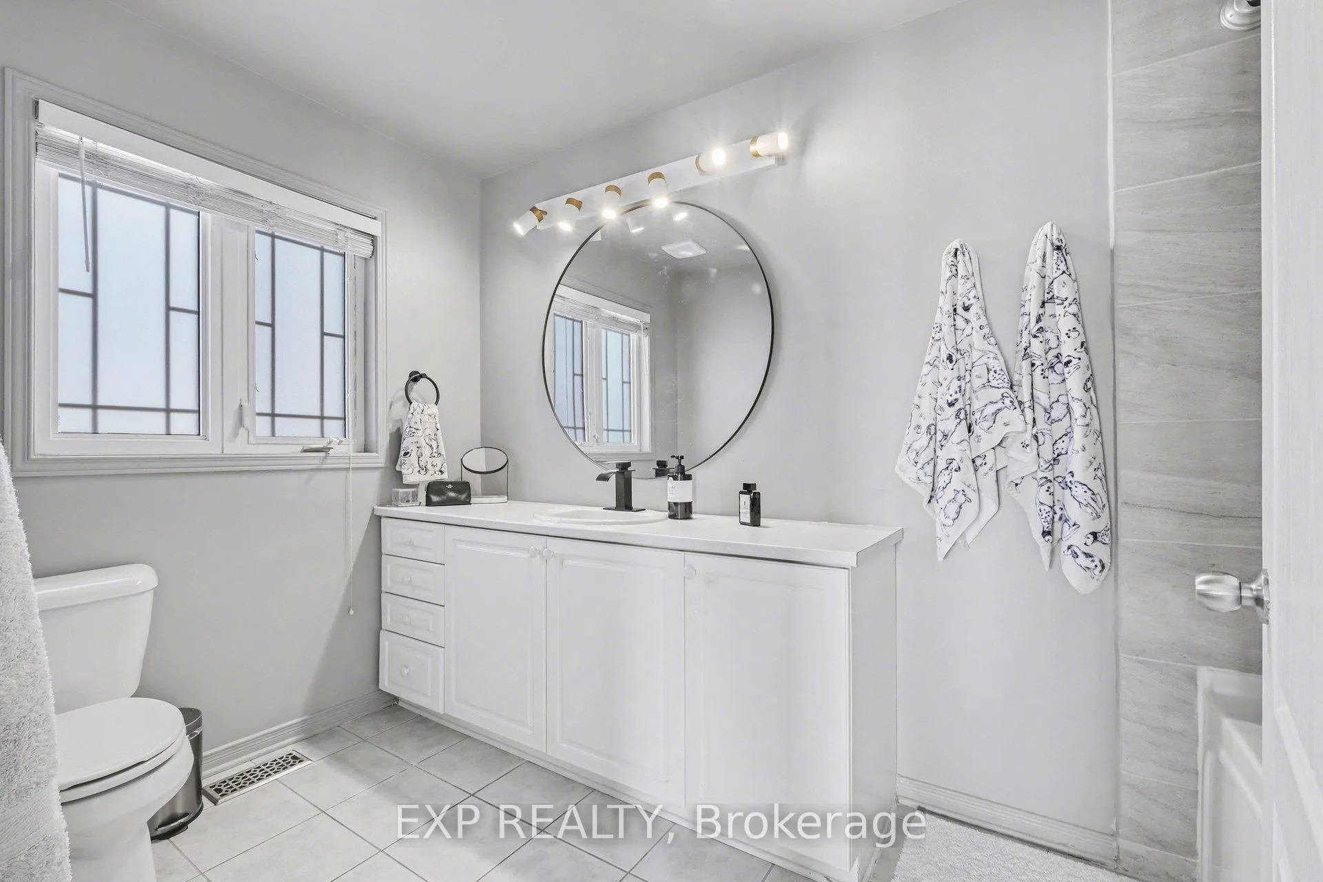 Photo 16 of 281 Sorento Street, Ottawa, Barrhaven - Strandherd — HOMEH