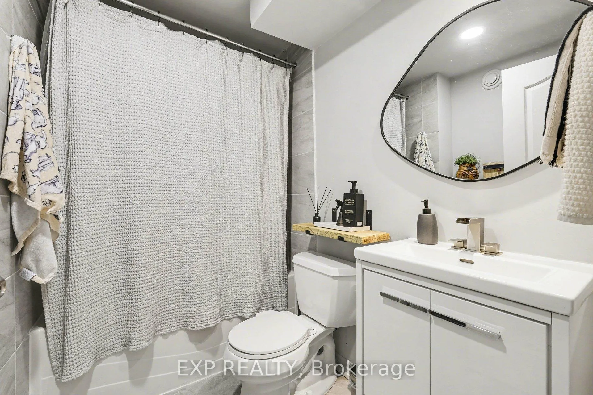 Photo 25 of 281 Sorento Street, Ottawa, Barrhaven - Strandherd — HOMEH