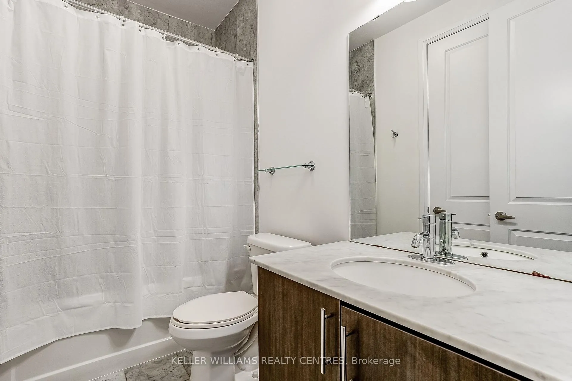 Photo 12 of Unit 317, 15277 Yonge Street, Aurora, Aurora Village — HOMEH