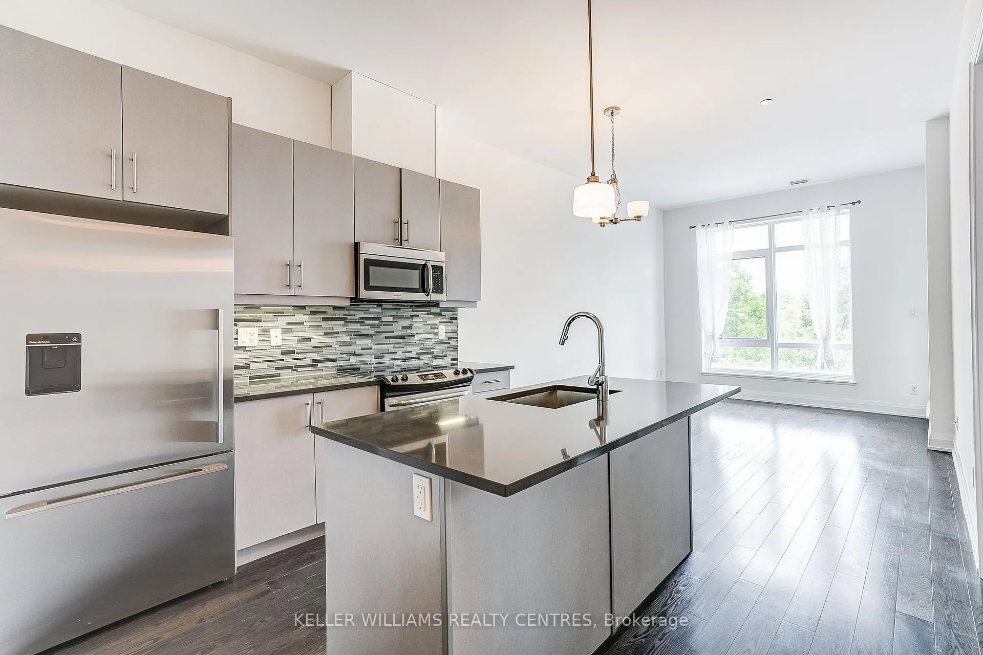 Photo 14 of Unit 317, 15277 Yonge Street, Aurora, Aurora Village — HOMEH