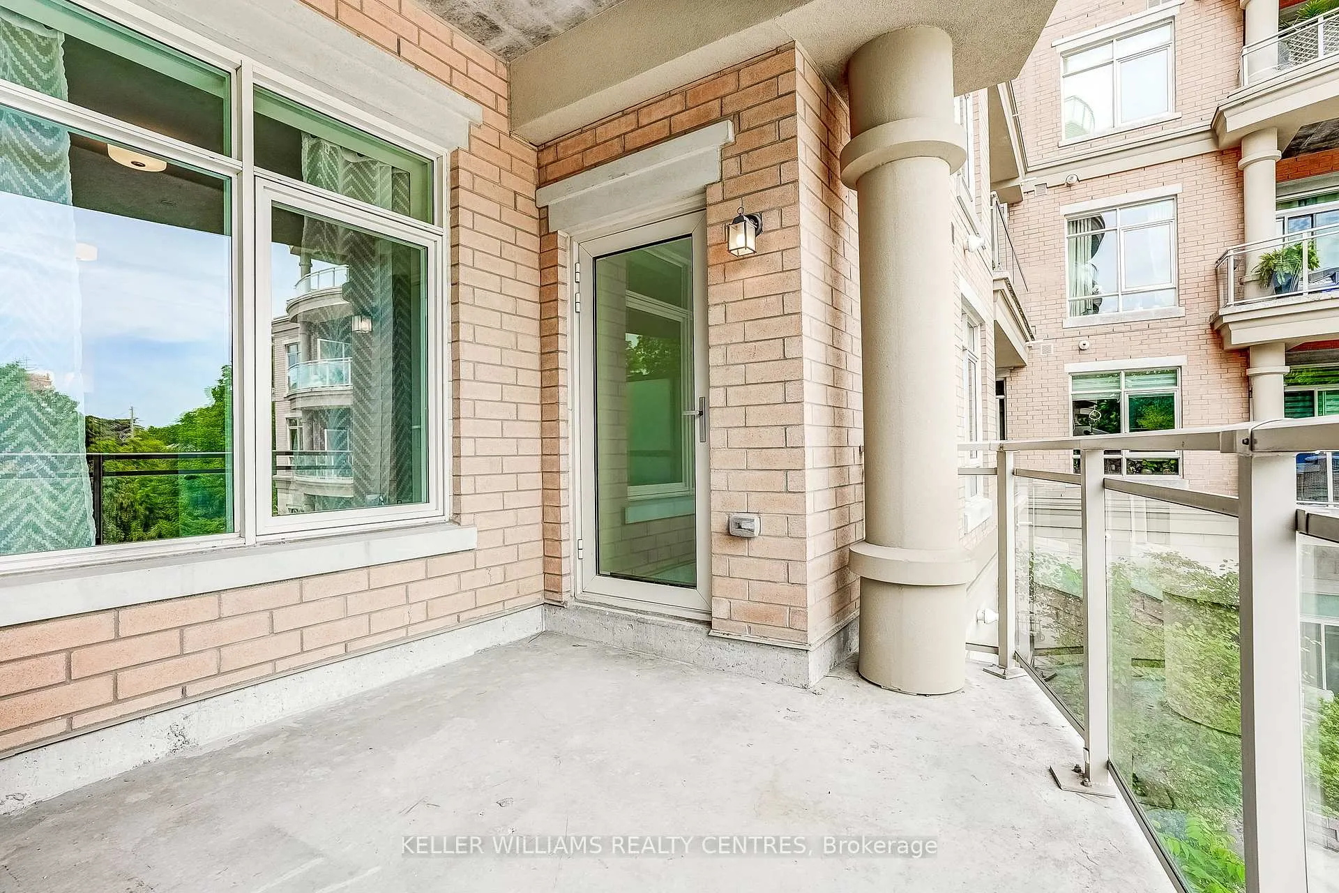 Photo 26 of Unit 317, 15277 Yonge Street, Aurora, Aurora Village — HOMEH