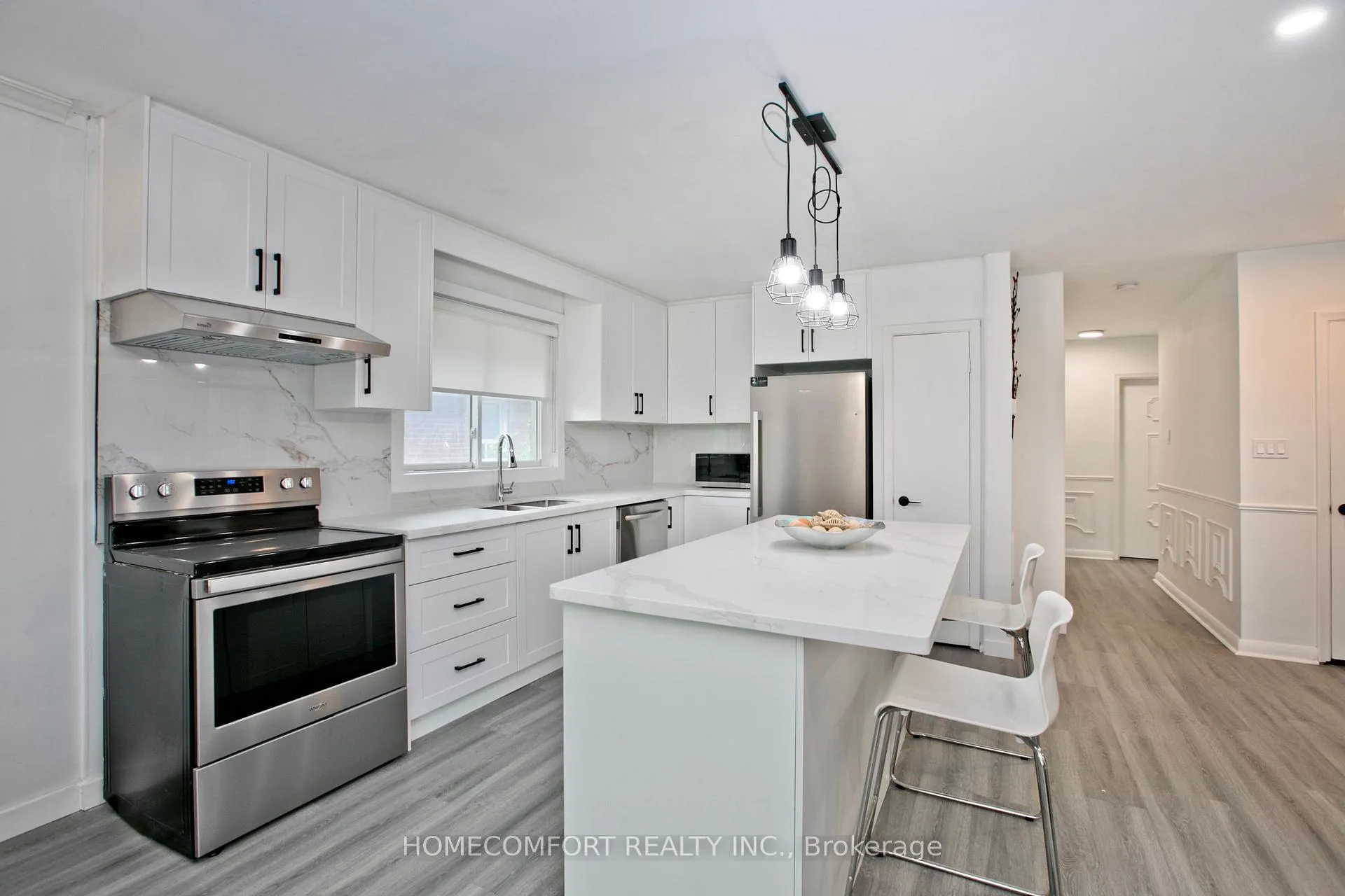 Photo 4 of 19 Beacham Crescent, Scarborough, Tam O'Shanter-Sullivan — HOMEH