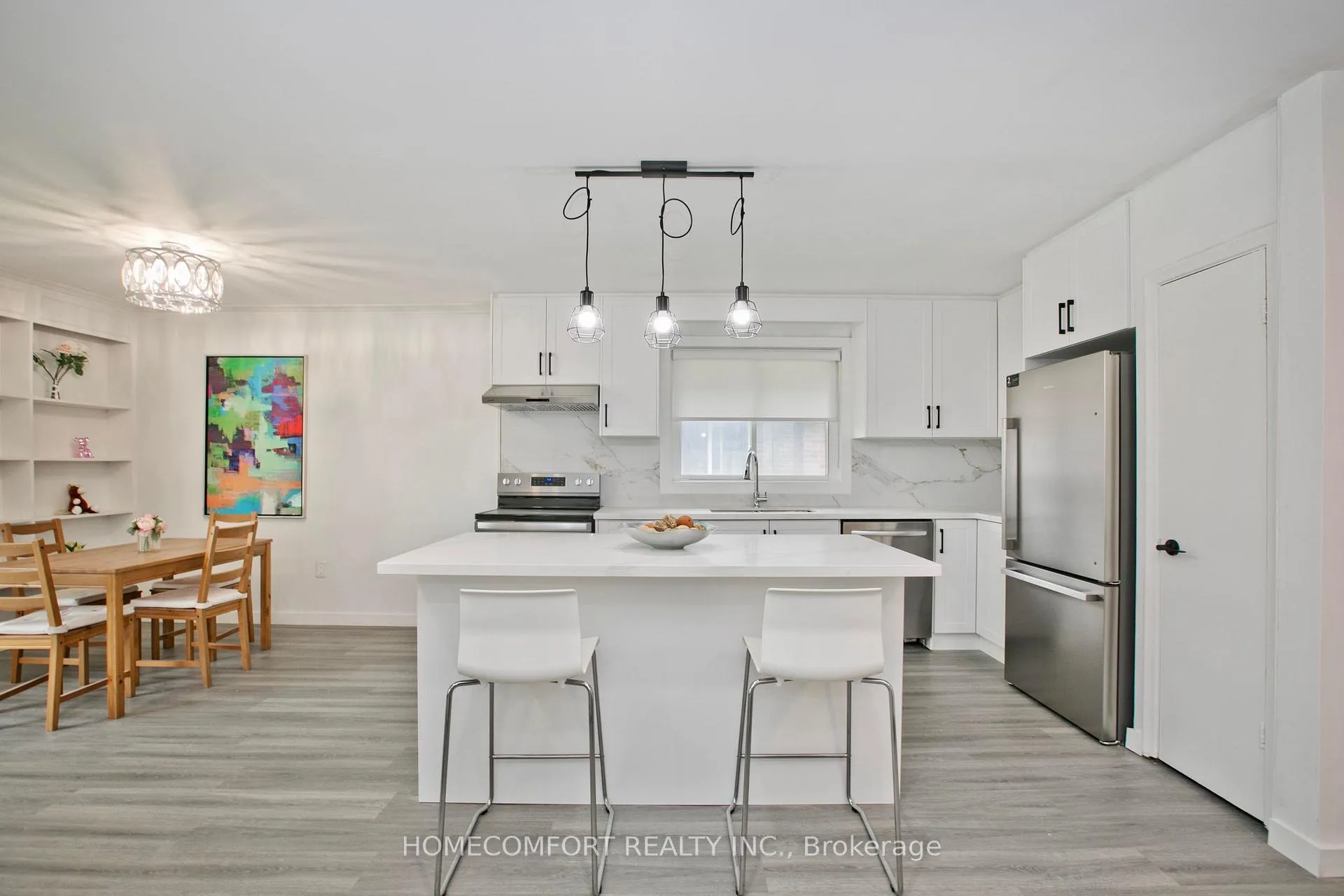 Photo 5 of 19 Beacham Crescent, Scarborough, Tam O'Shanter-Sullivan — HOMEH