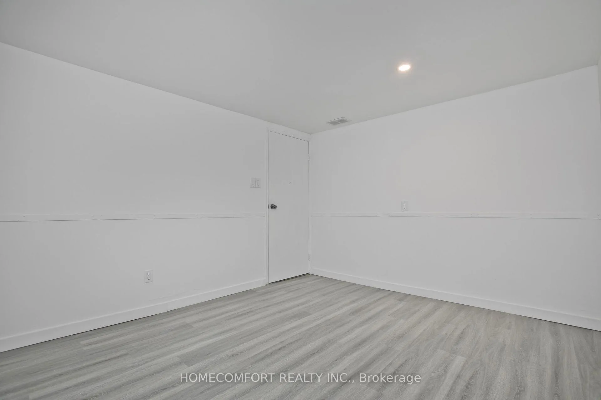 Photo 20 of 19 Beacham Crescent, Scarborough, Tam O'Shanter-Sullivan — HOMEH
