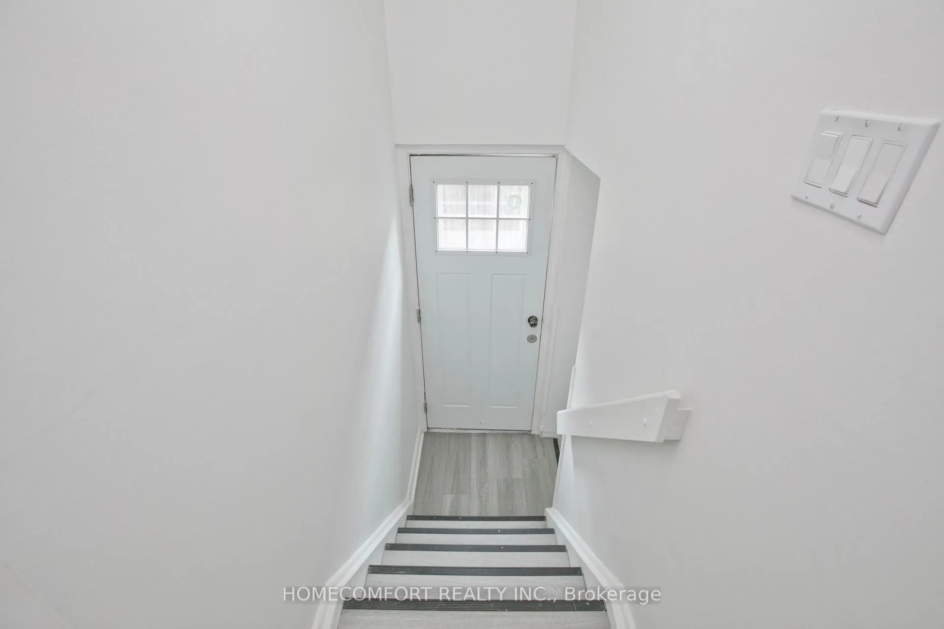 Photo 27 of 19 Beacham Crescent, Scarborough, Tam O'Shanter-Sullivan — HOMEH