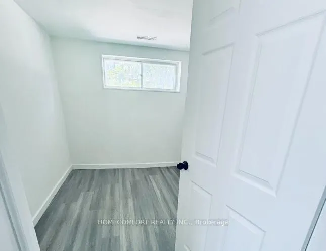 Photo 28 of 19 Beacham Crescent, Scarborough, Tam O'Shanter-Sullivan — HOMEH