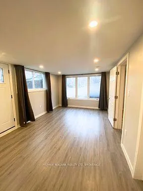 Photo 4 of 1 Braden Avenue, Welland, Prince Charles — HOMEH