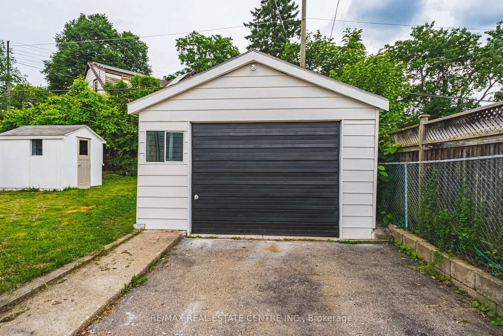 Photo 29 of 11 Broadview Crescent, Cambridge, Greenway-Chaplin — HOMEH