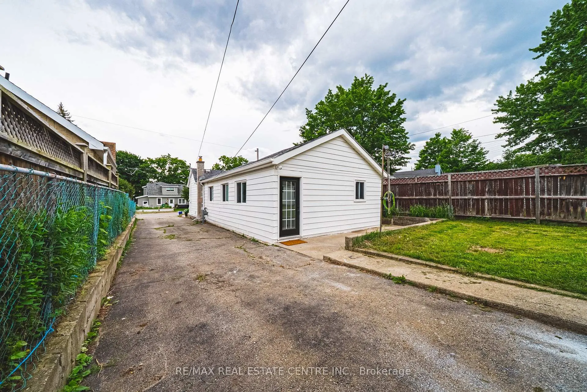 Photo 34 of 11 Broadview Crescent, Cambridge, Greenway-Chaplin — HOMEH