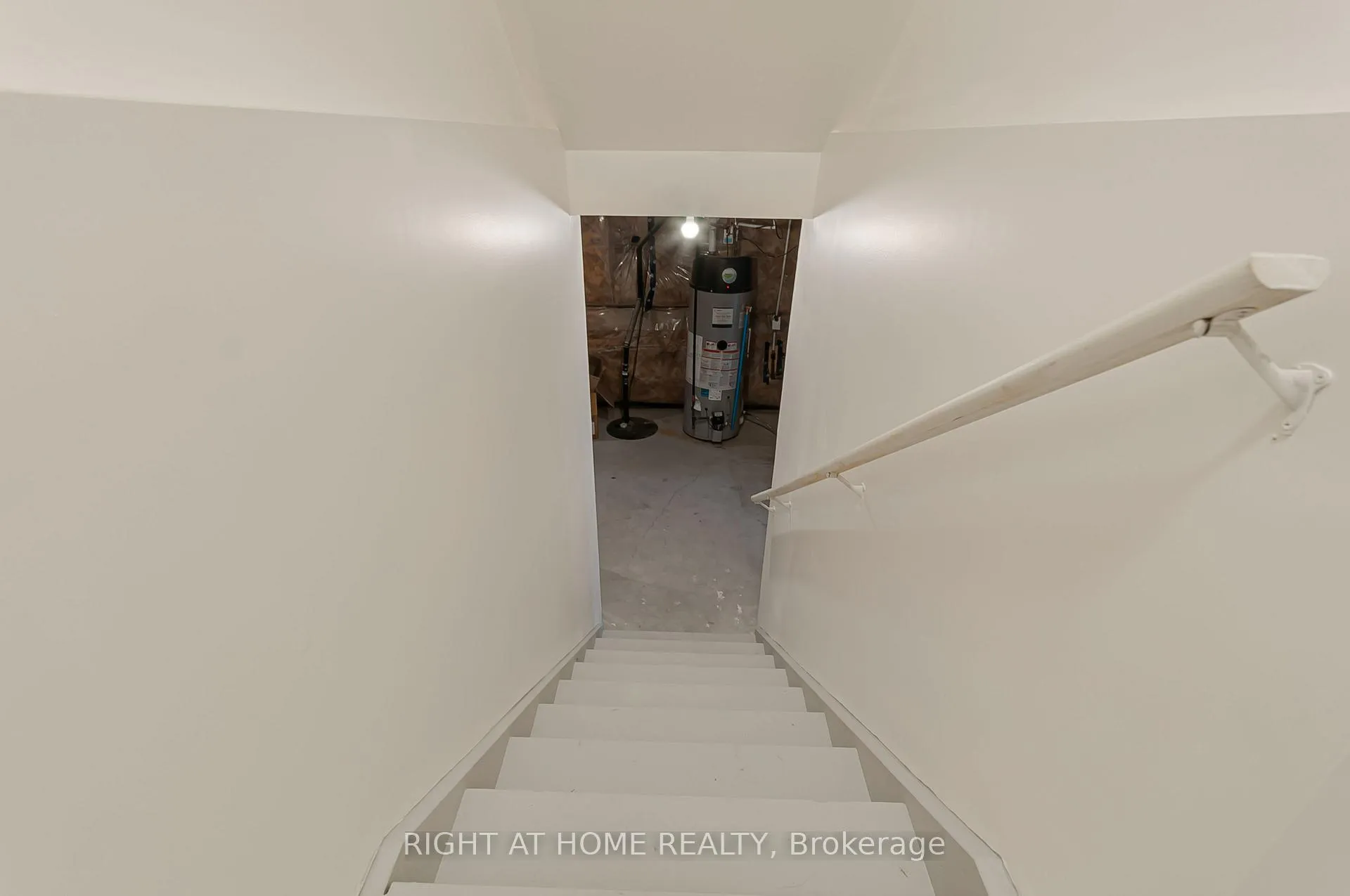 Photo 32 of 103 David Street, Haldimand — HOMEH