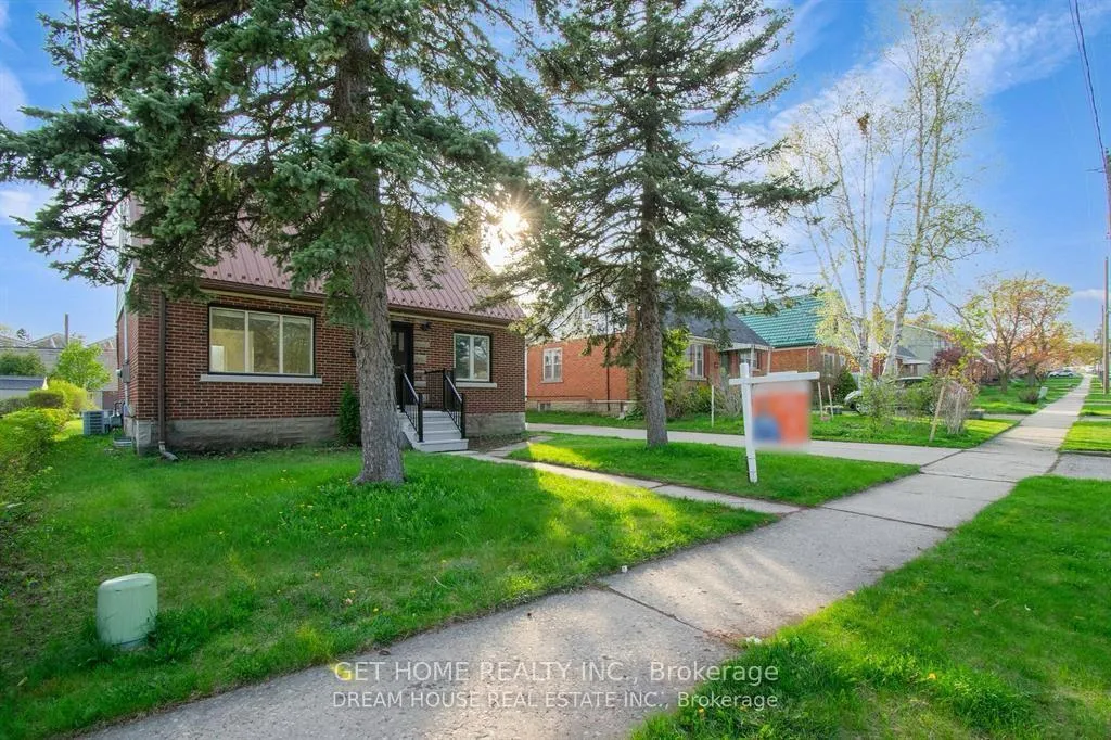 Photo 1 of 47 Ellis Crescent N, Waterloo, Downtown Waterloo — HOMEH