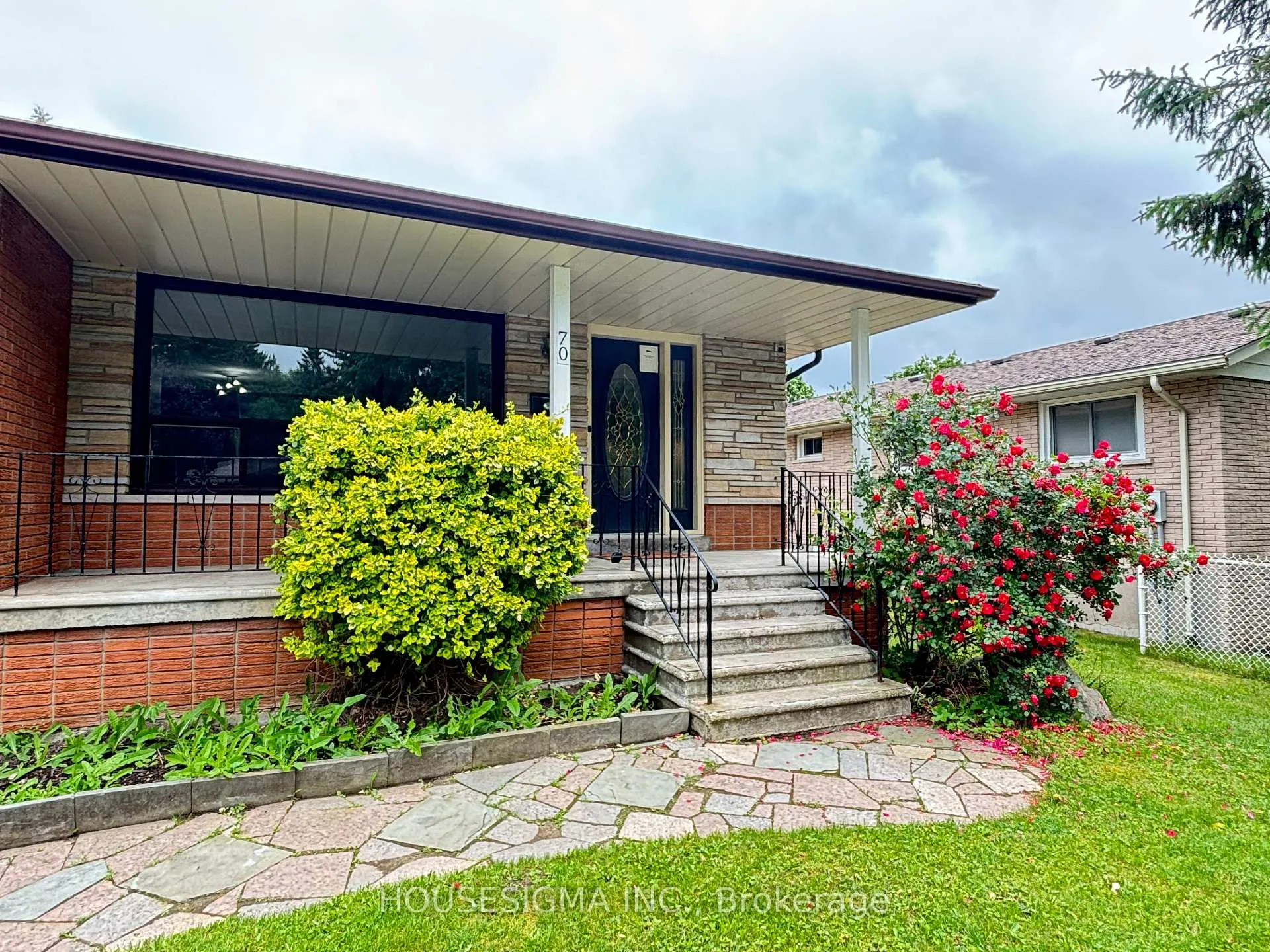 Photo 3 of 70 Flanders Road, Guelph, Dovercliffe Park/Old University — HOMEH