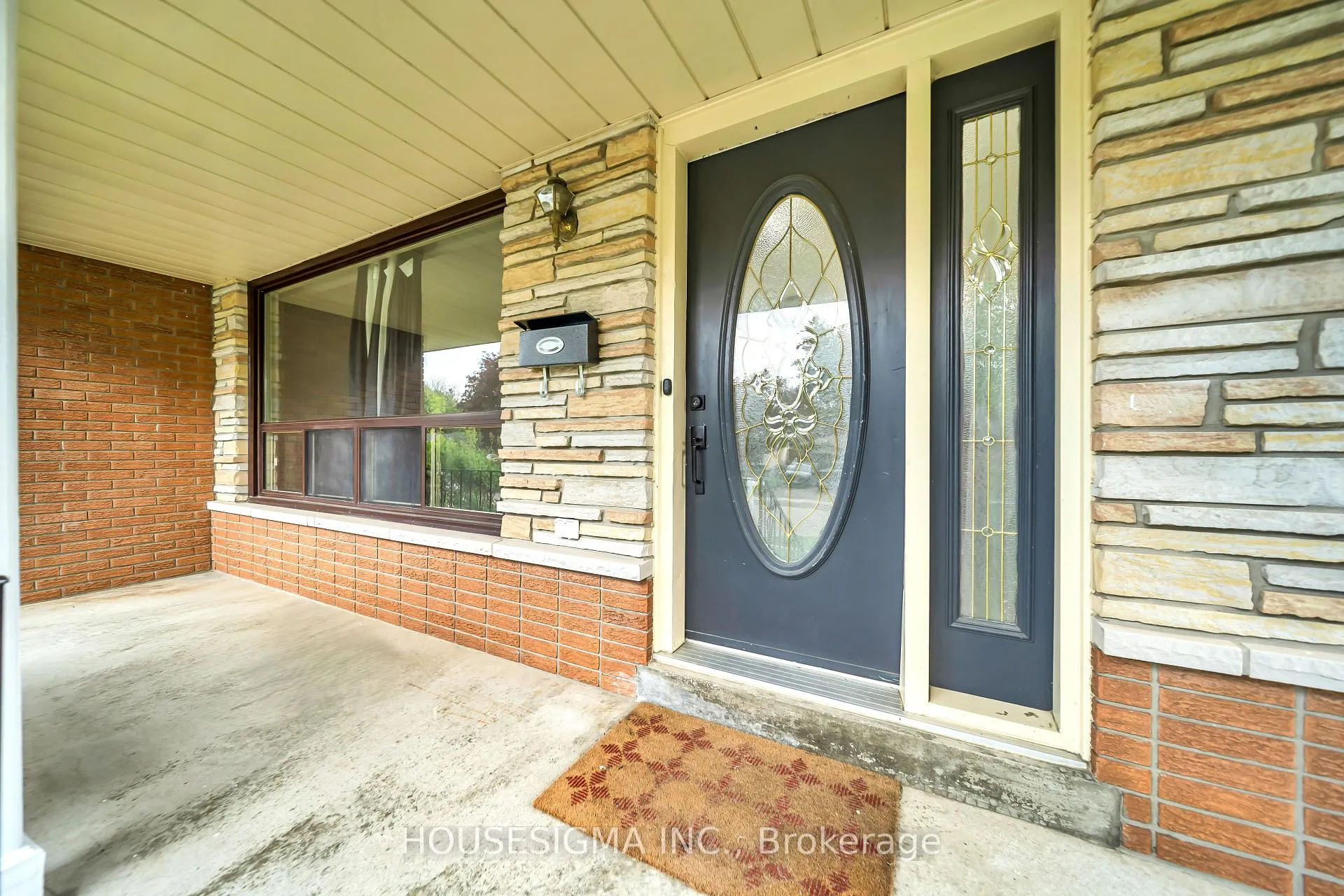 Photo 4 of 70 Flanders Road, Guelph, Dovercliffe Park/Old University — HOMEH