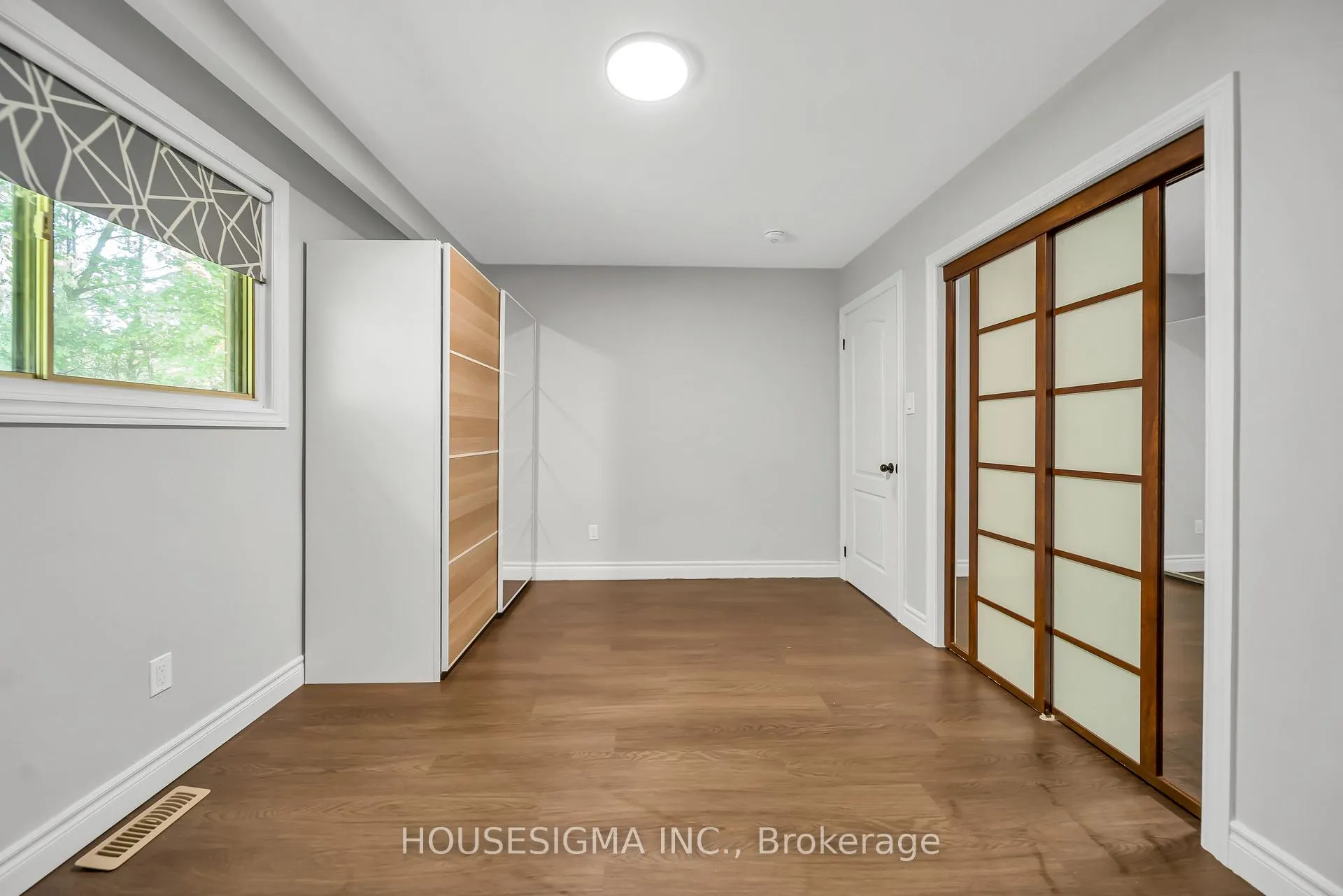 Photo 14 of 70 Flanders Road, Guelph, Dovercliffe Park/Old University — HOMEH