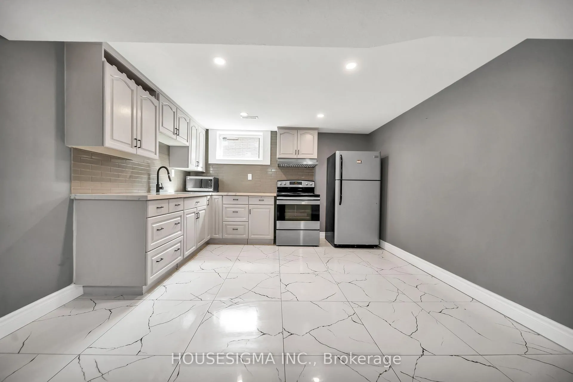 Photo 33 of 70 Flanders Road, Guelph, Dovercliffe Park/Old University — HOMEH
