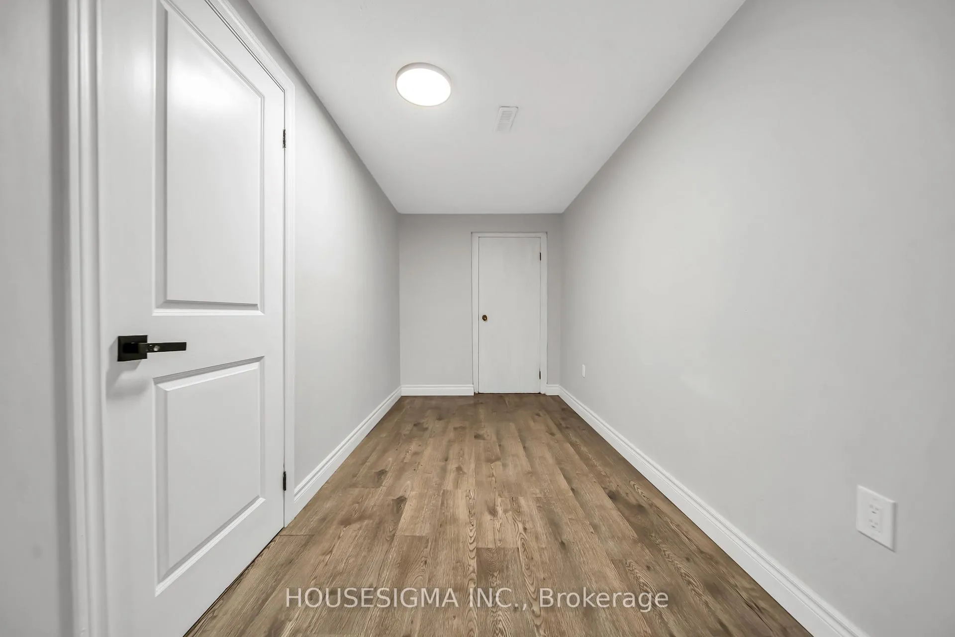 Photo 36 of 70 Flanders Road, Guelph, Dovercliffe Park/Old University — HOMEH