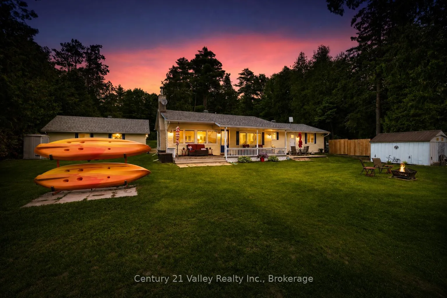 Photo 1 of 229 Holiday Lane, North Algona Wilberforce, North Algona/Wilberforce Twp — HOMEH