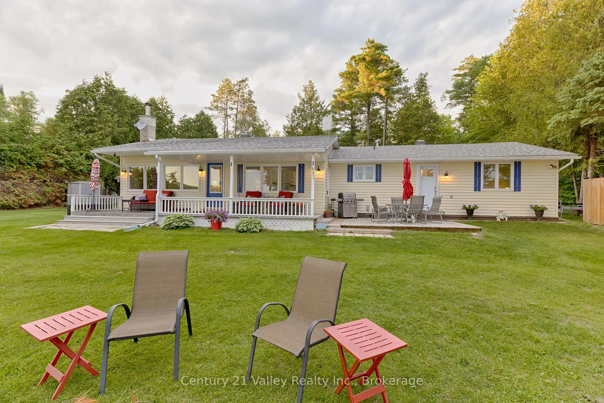 Photo 33 of 229 Holiday Lane, North Algona Wilberforce, North Algona/Wilberforce Twp — HOMEH