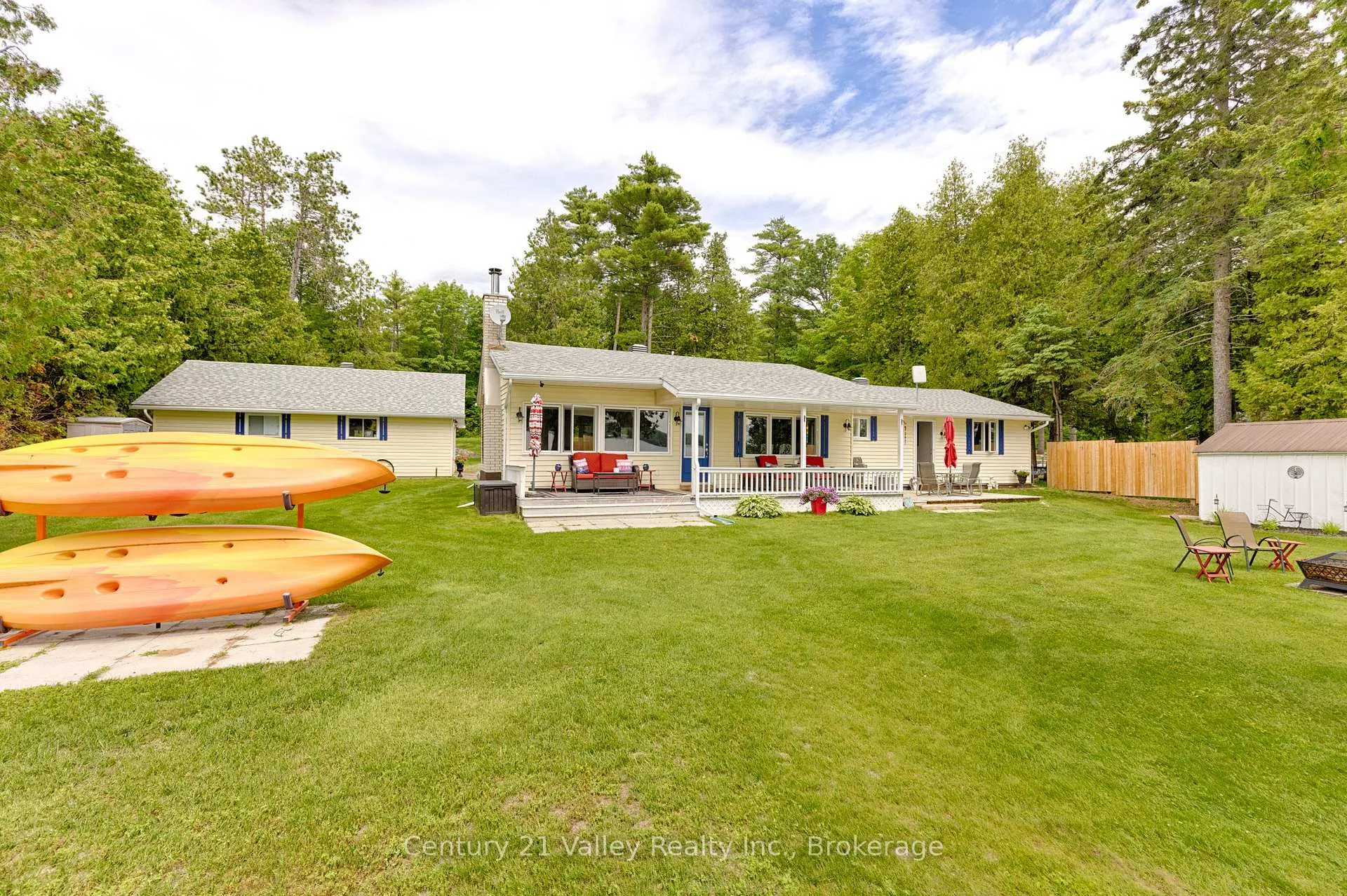 Photo 49 of 229 Holiday Lane, North Algona Wilberforce, North Algona/Wilberforce Twp — HOMEH