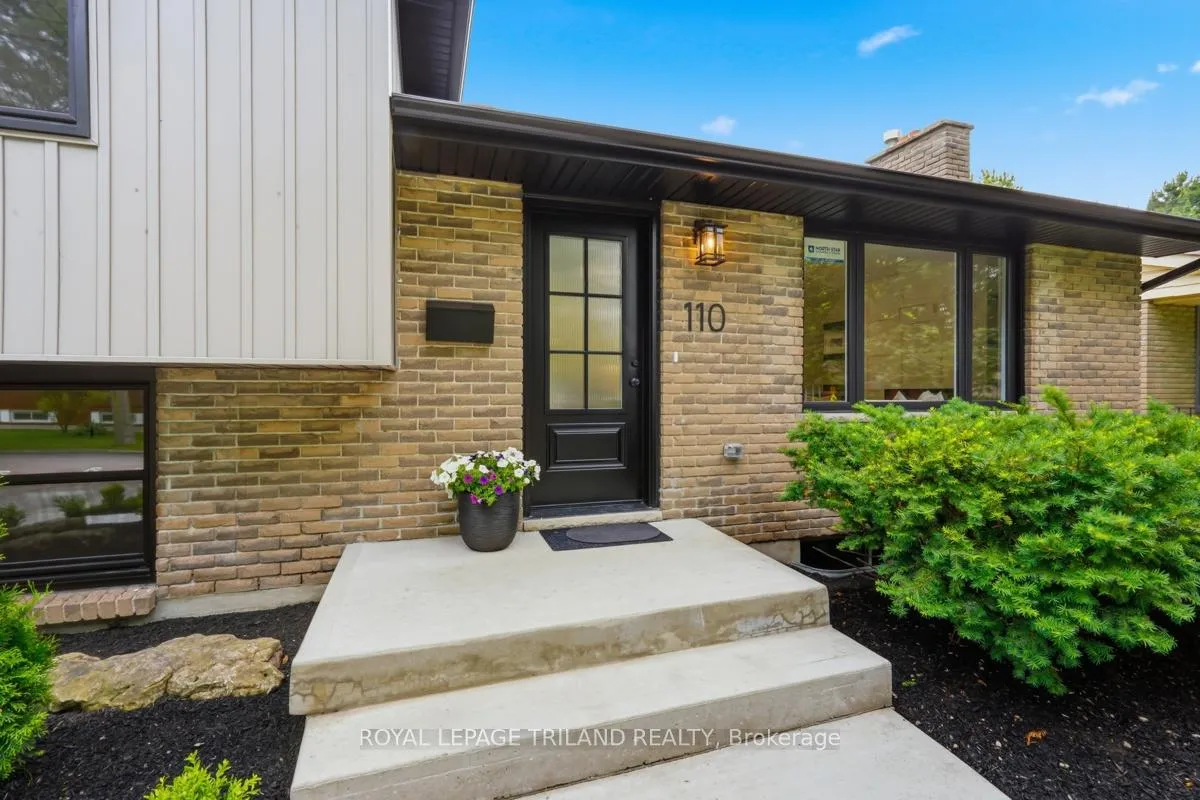 Photo 5 of 110 St Lawrence Boulevard, London, South O — HOMEH