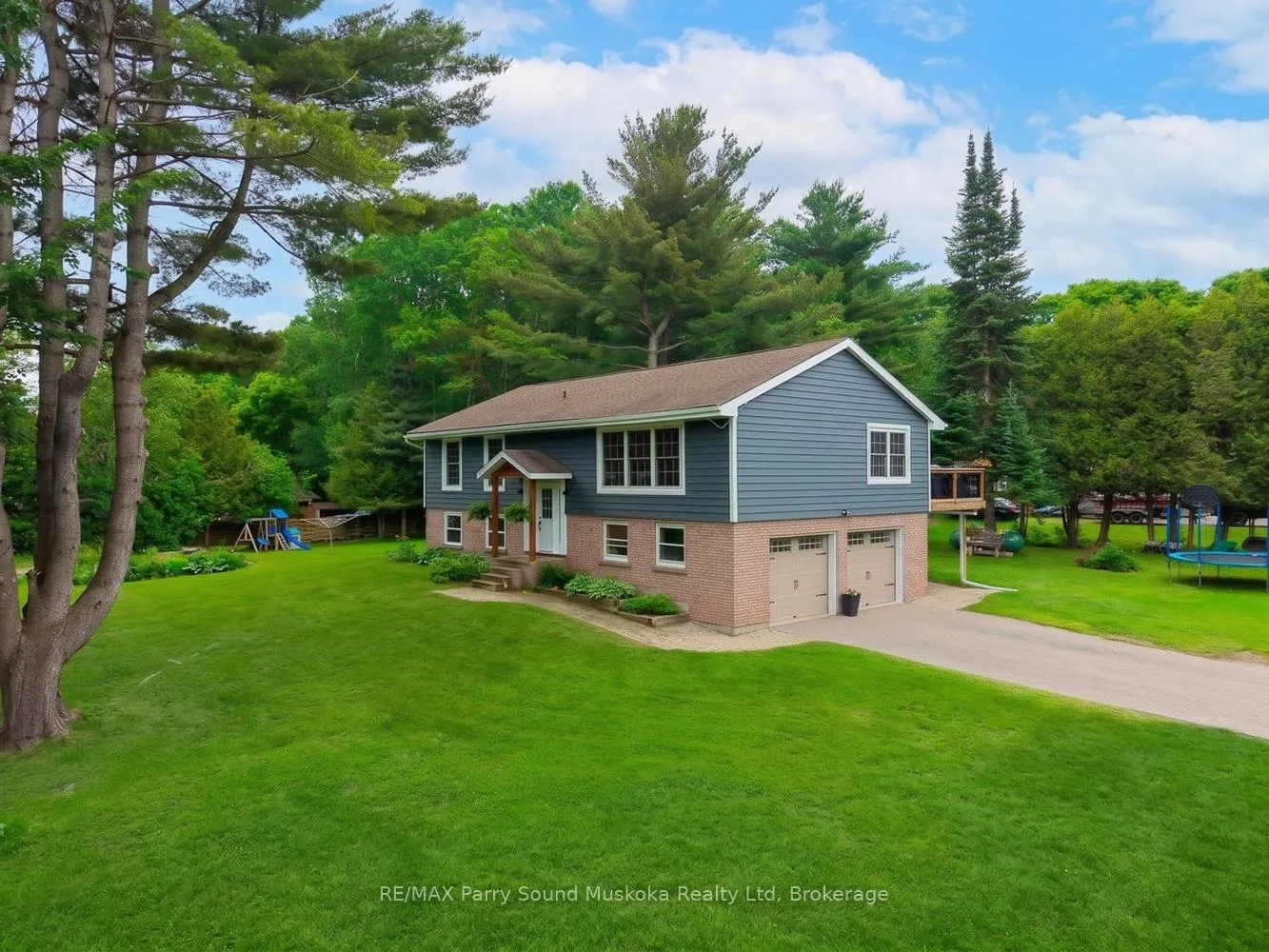 Photo 4 of 109 North Road N, McDougall — HOMEH