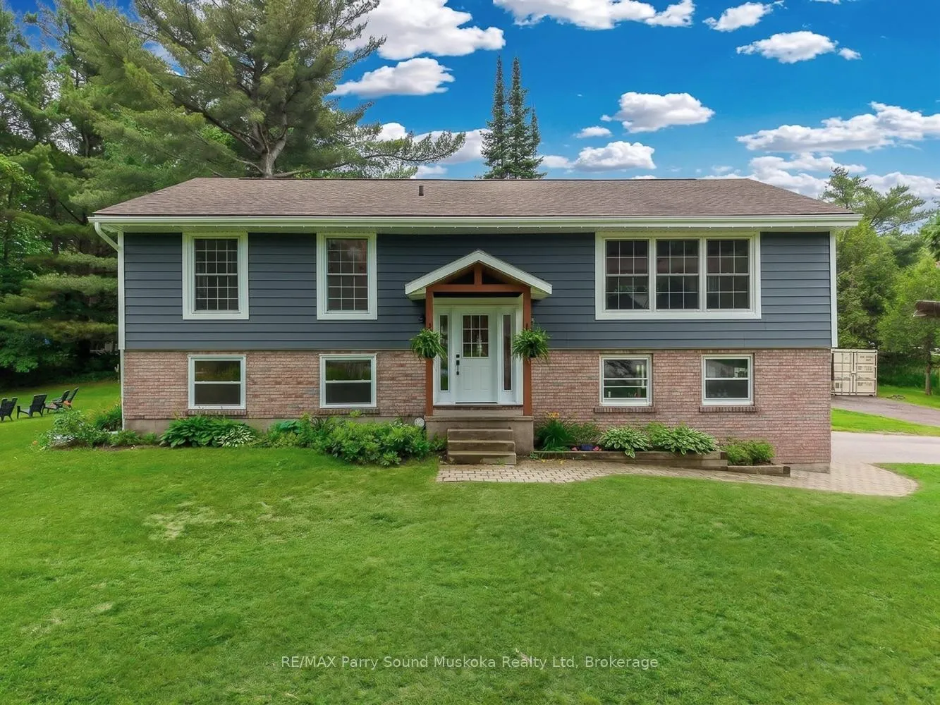 Photo 6 of 109 North Road N, McDougall — HOMEH