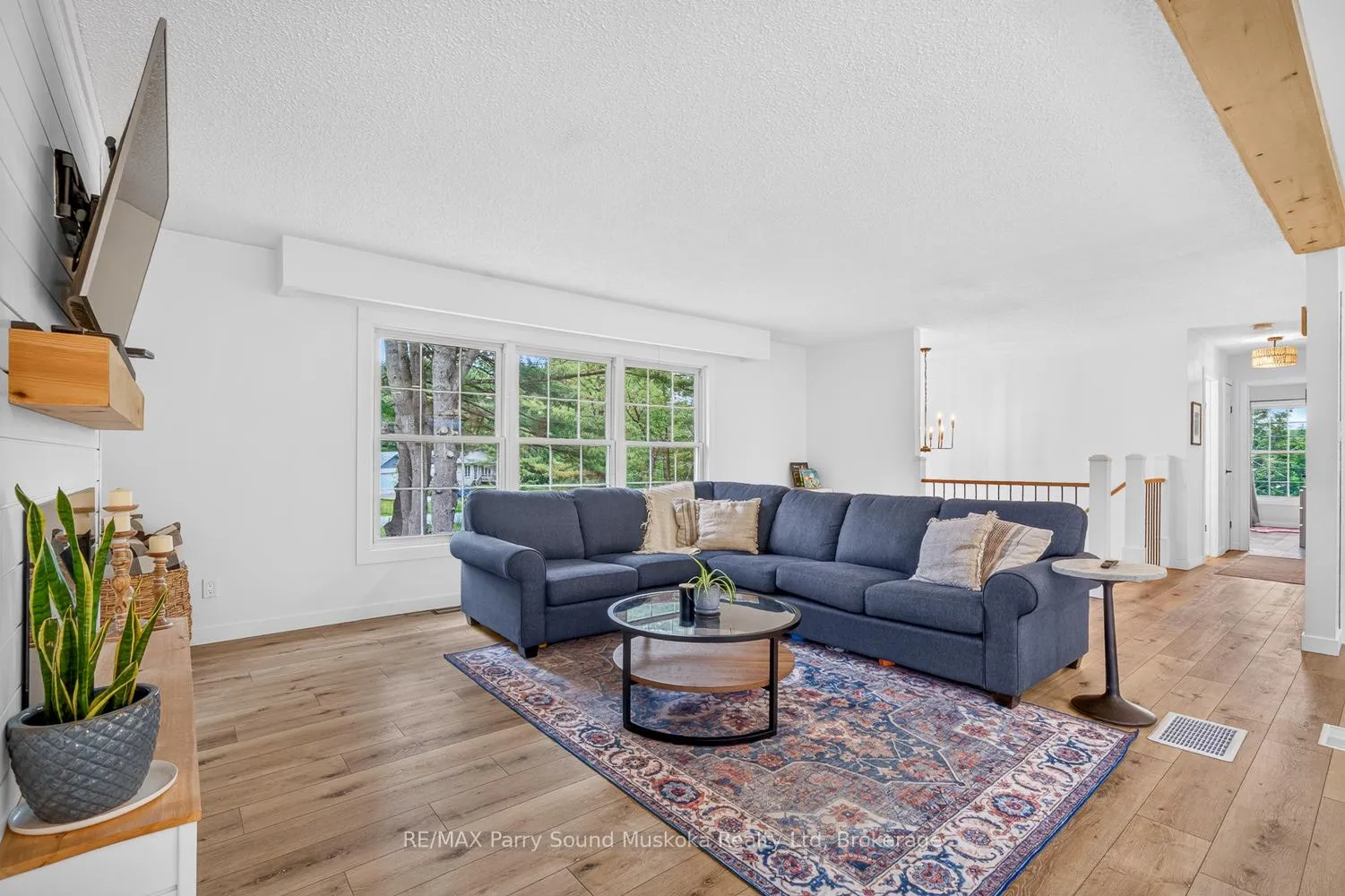 Photo 11 of 109 North Road N, McDougall — HOMEH
