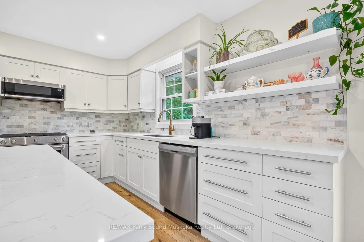 Photo 15 of 109 North Road N, McDougall — HOMEH