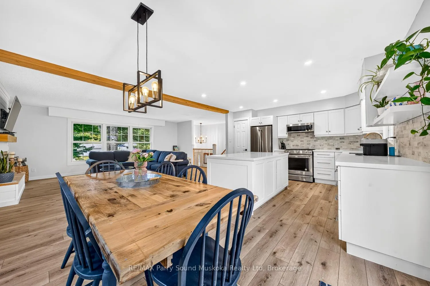 Photo 21 of 109 North Road N, McDougall — HOMEH