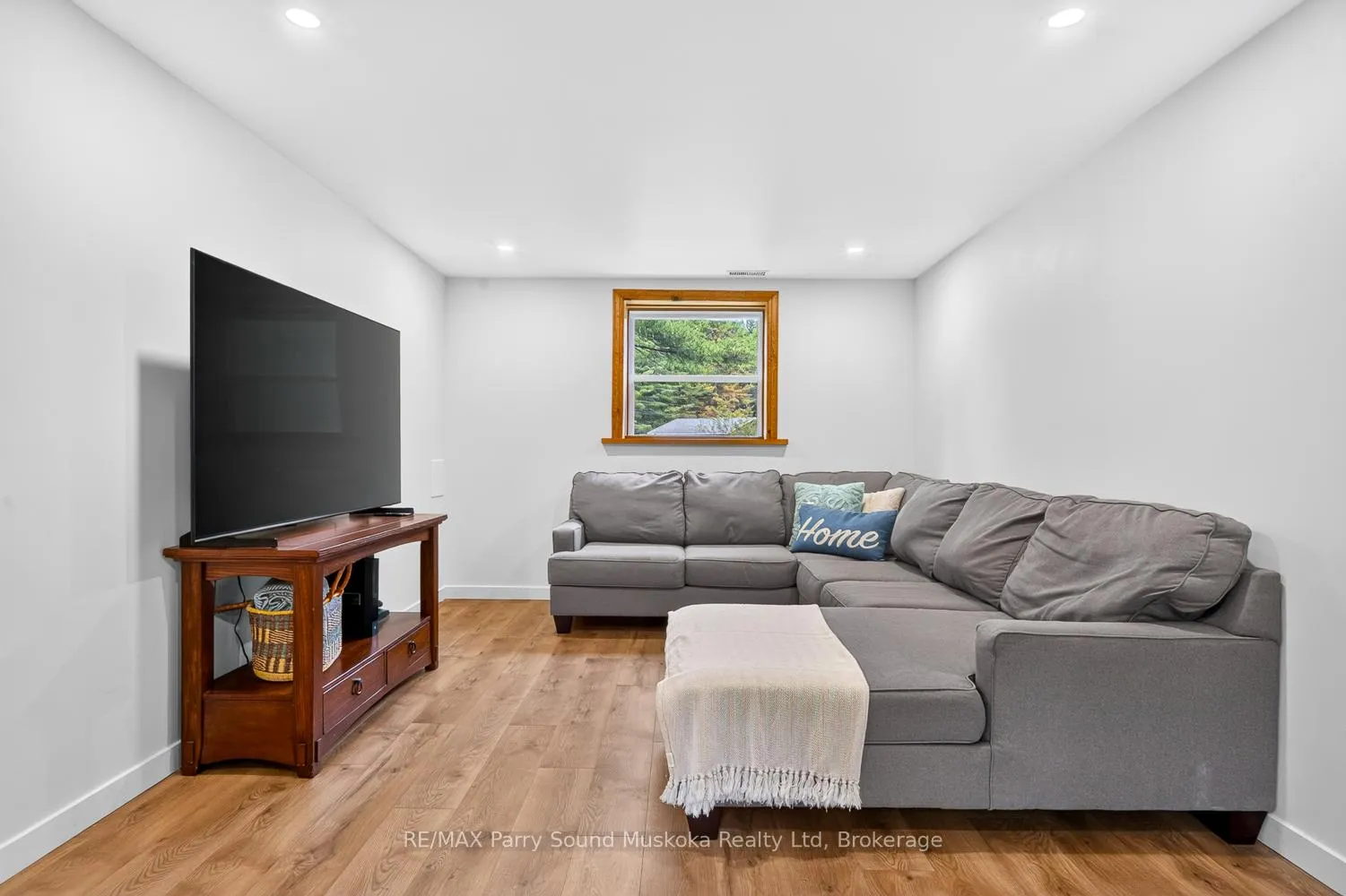 Photo 35 of 109 North Road N, McDougall — HOMEH
