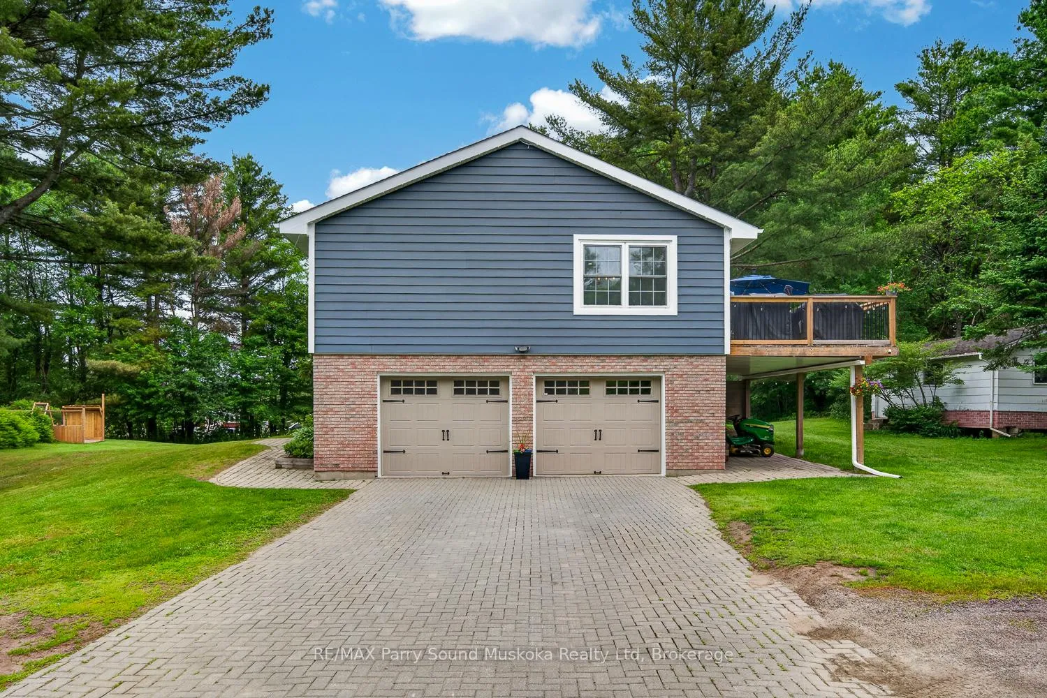 Photo 46 of 109 North Road N, McDougall — HOMEH