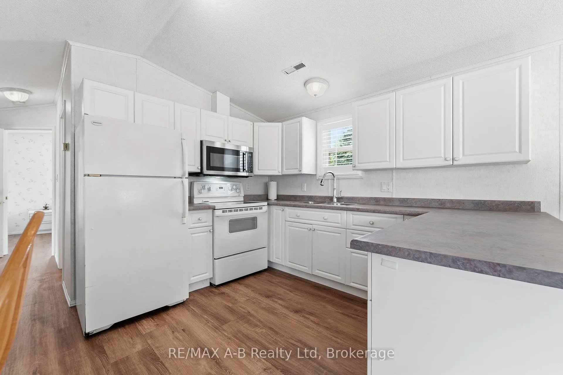 Photo 9 of Unit 906, 316489 31st Line, Zorra, Rural Zorra — HOMEH