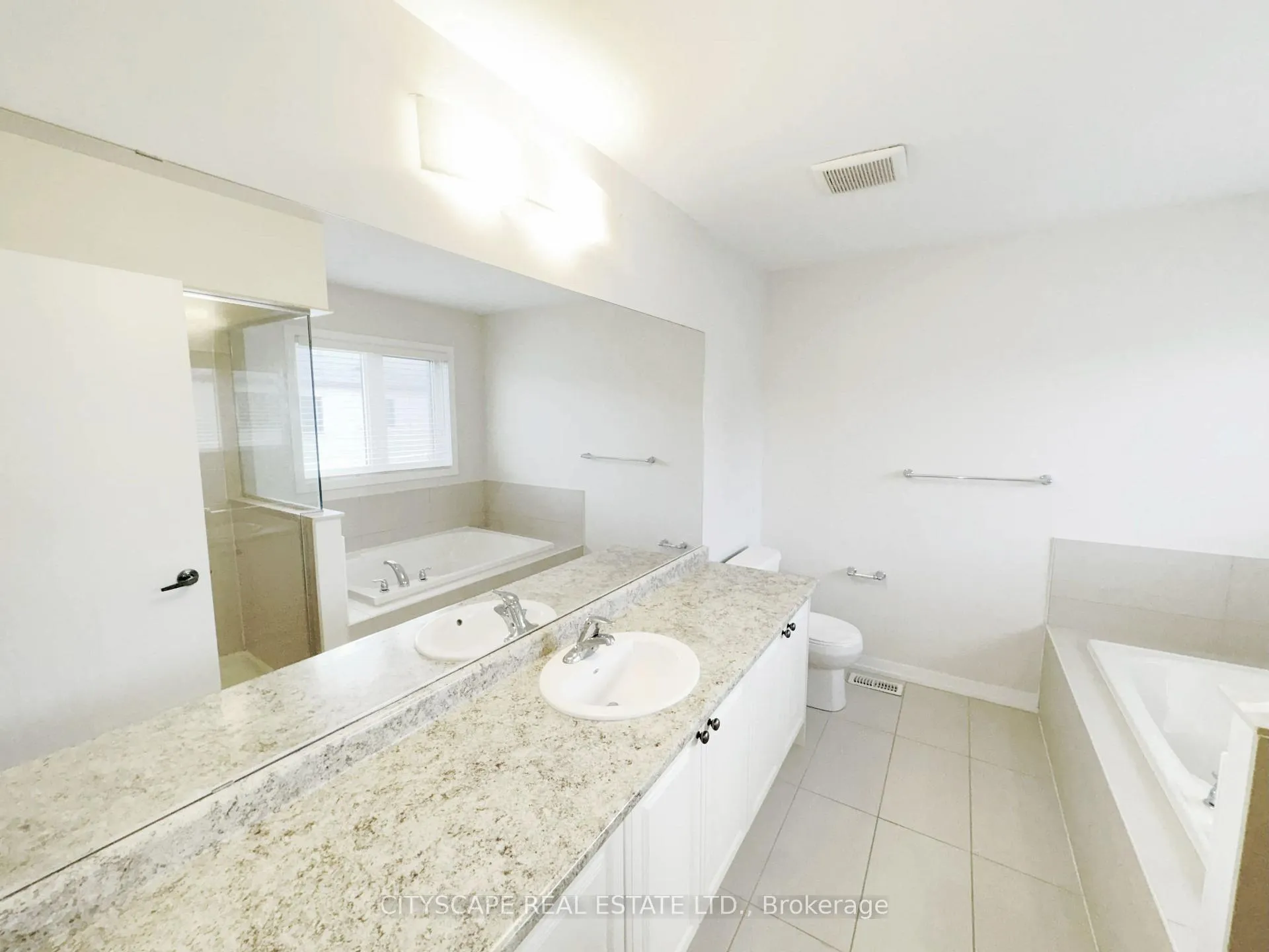 Photo 24 of 16 Pagebrook Crescent, Hamilton, Stoney Creek Mountain — HOMEH
