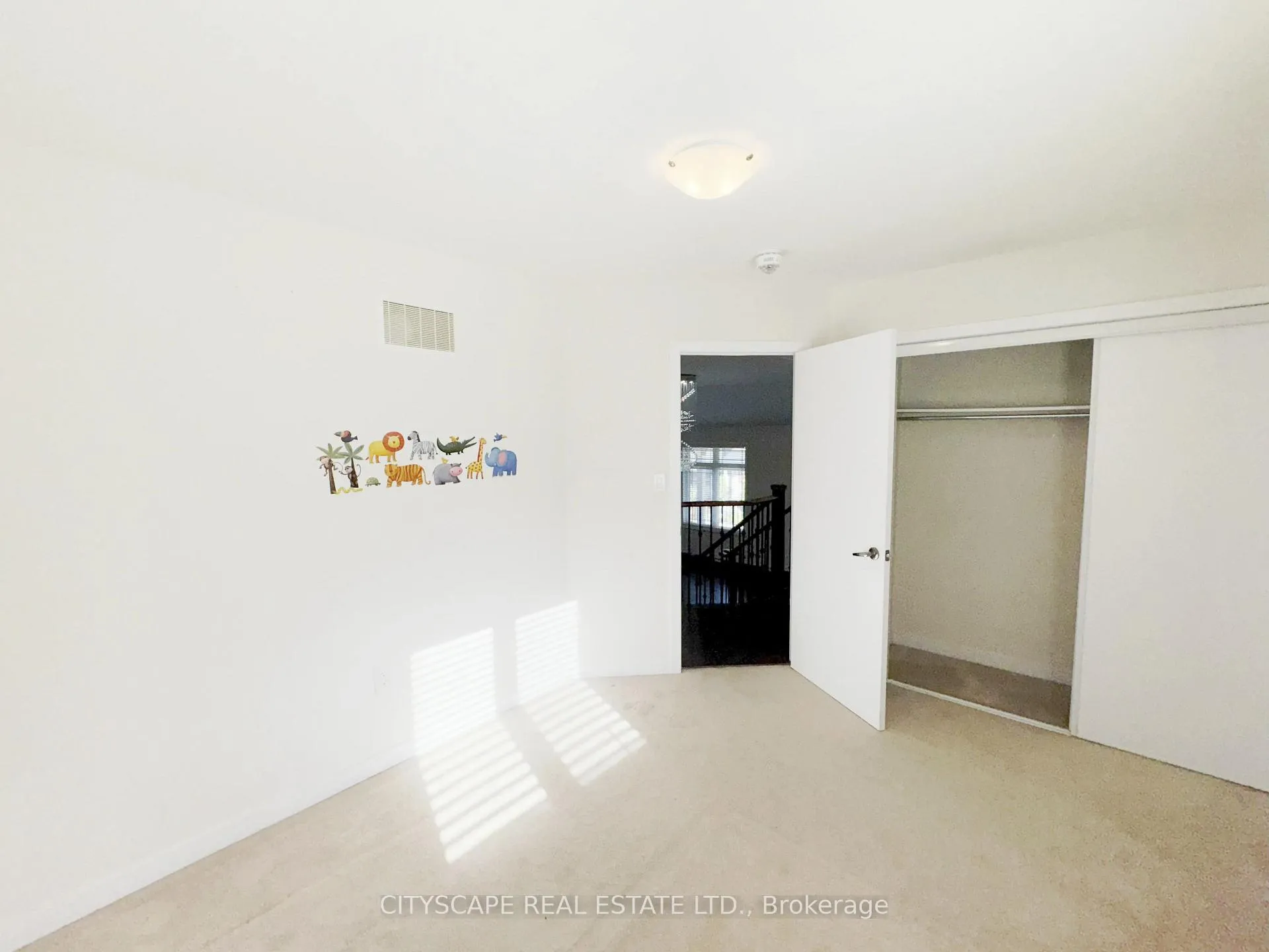 Photo 36 of 16 Pagebrook Crescent, Hamilton, Stoney Creek Mountain — HOMEH