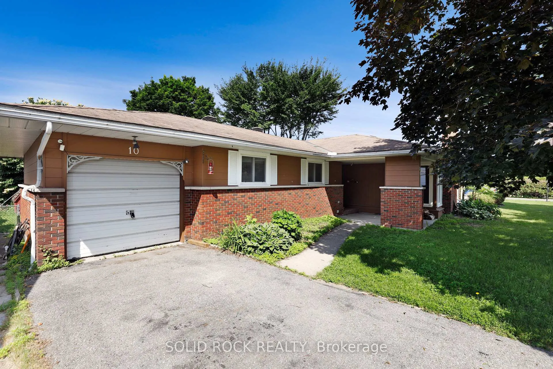 Photo 1 of 10 Orr Street, Ottawa, Barrhaven - Pheasant Run — HOMEH