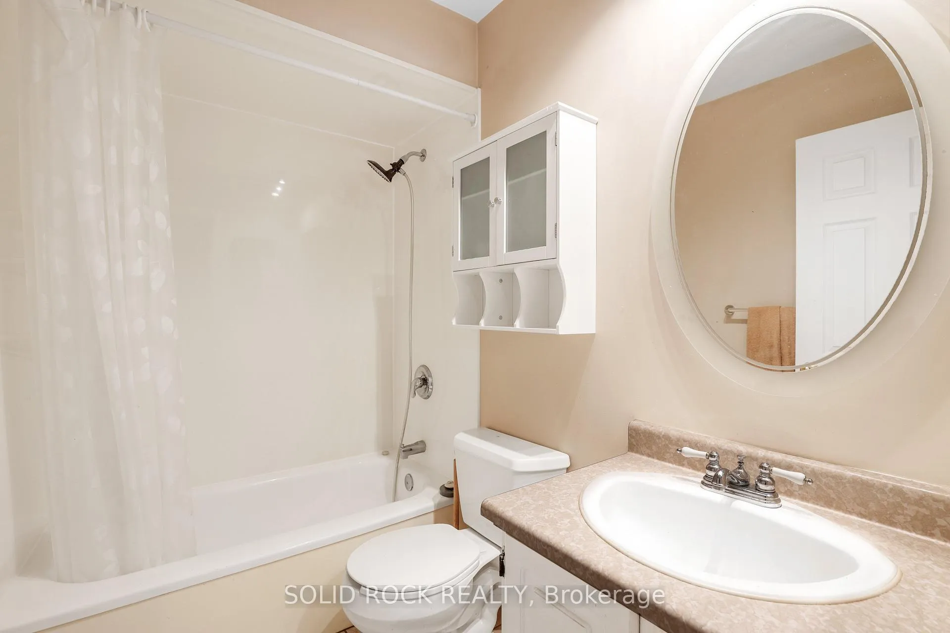 Photo 18 of 10 Orr Street, Ottawa, Barrhaven - Pheasant Run — HOMEH