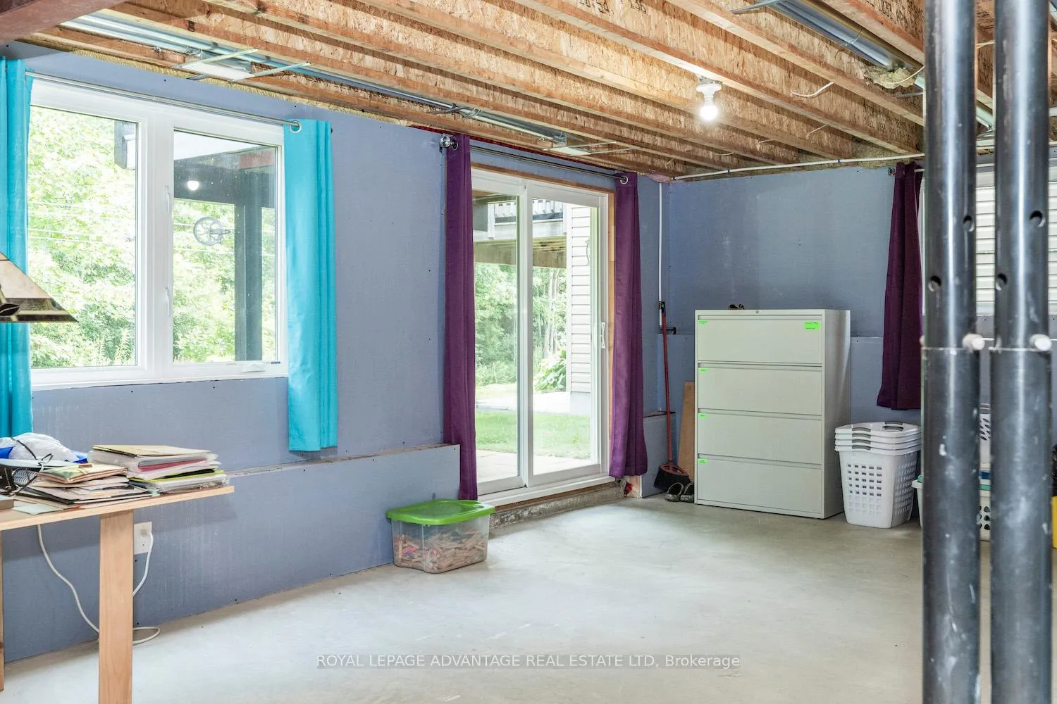Photo 21 of 42 Code Crescent, Smiths Falls, Smiths Falls — HOMEH
