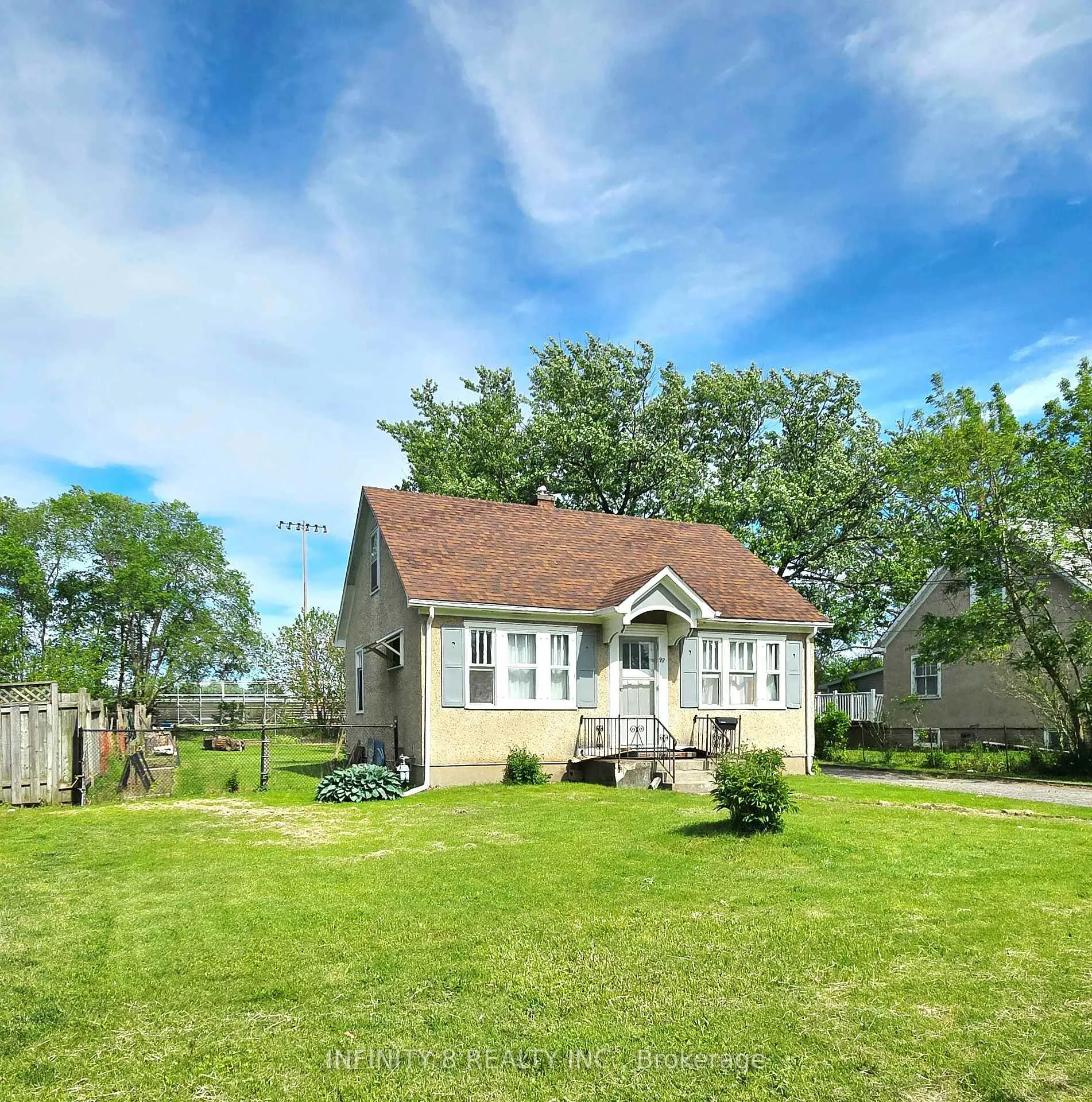 Photo of 98 Louth Street