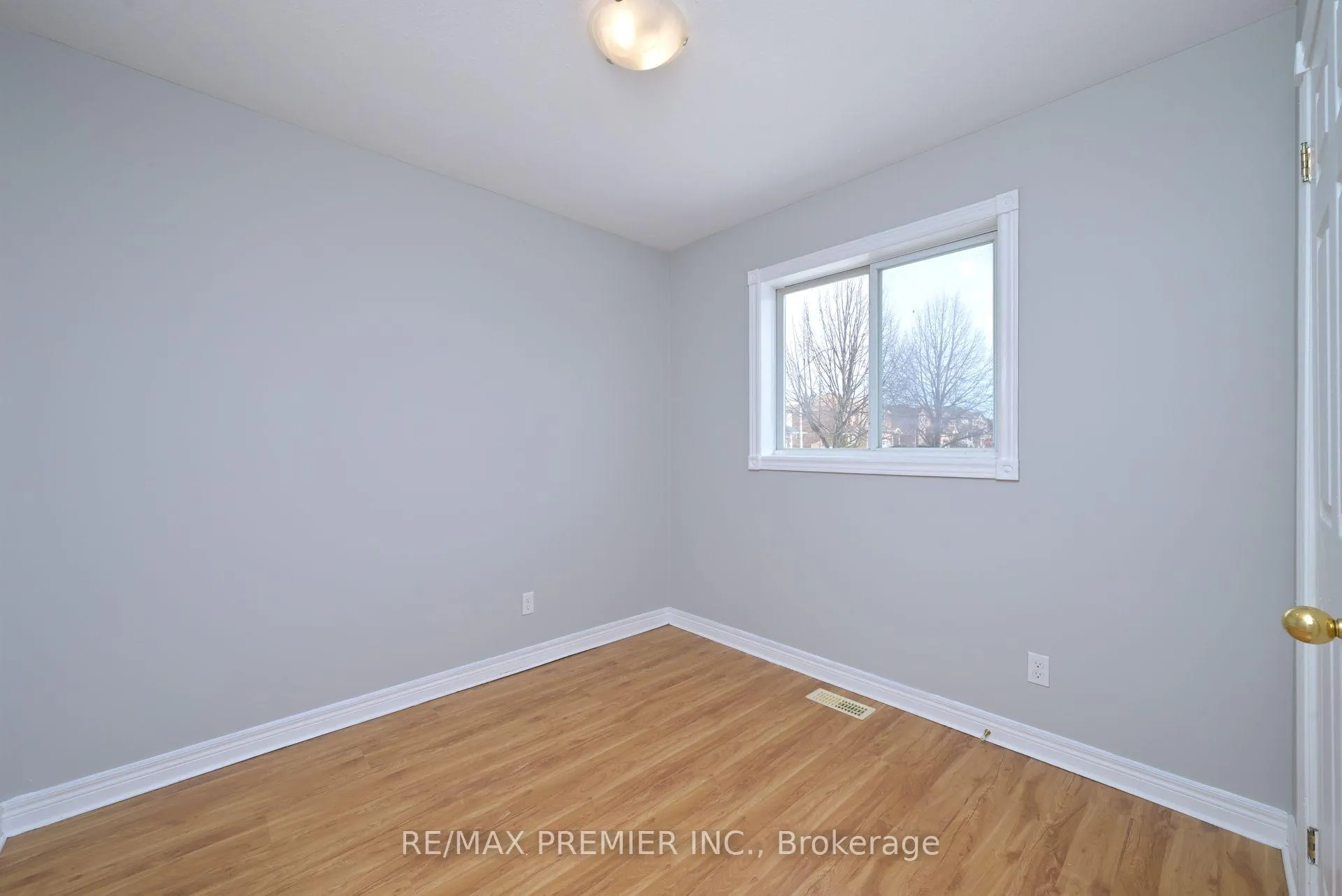 Photo 9 of 1 Violet Street, Barrie, Holly — HOMEH