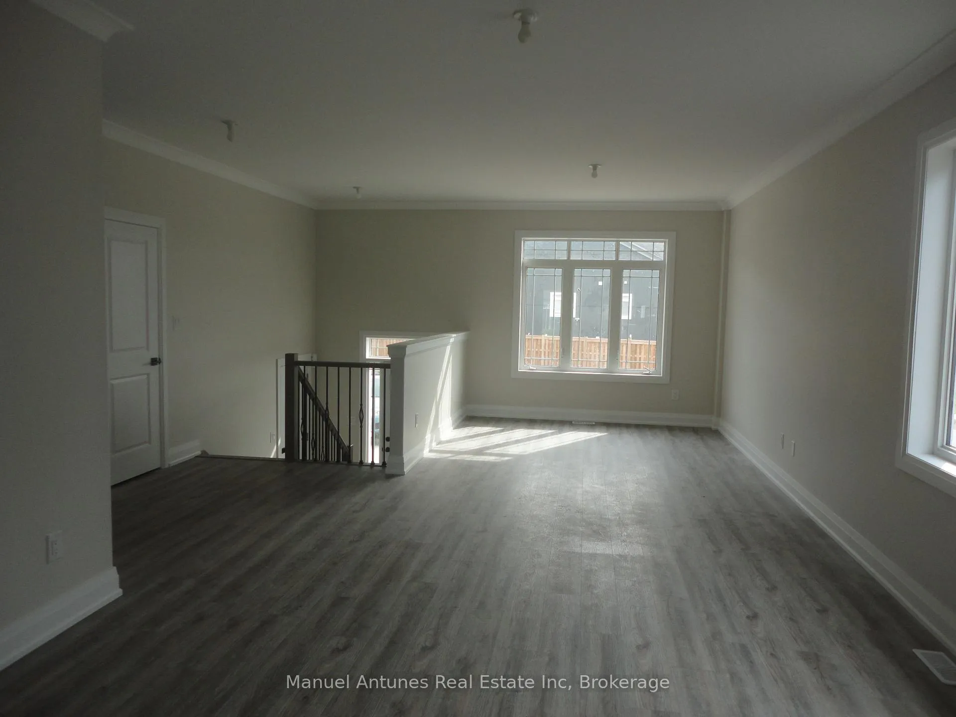 Photo 9 of 4 Joanne Crescent, Wasaga Beach — HOMEH