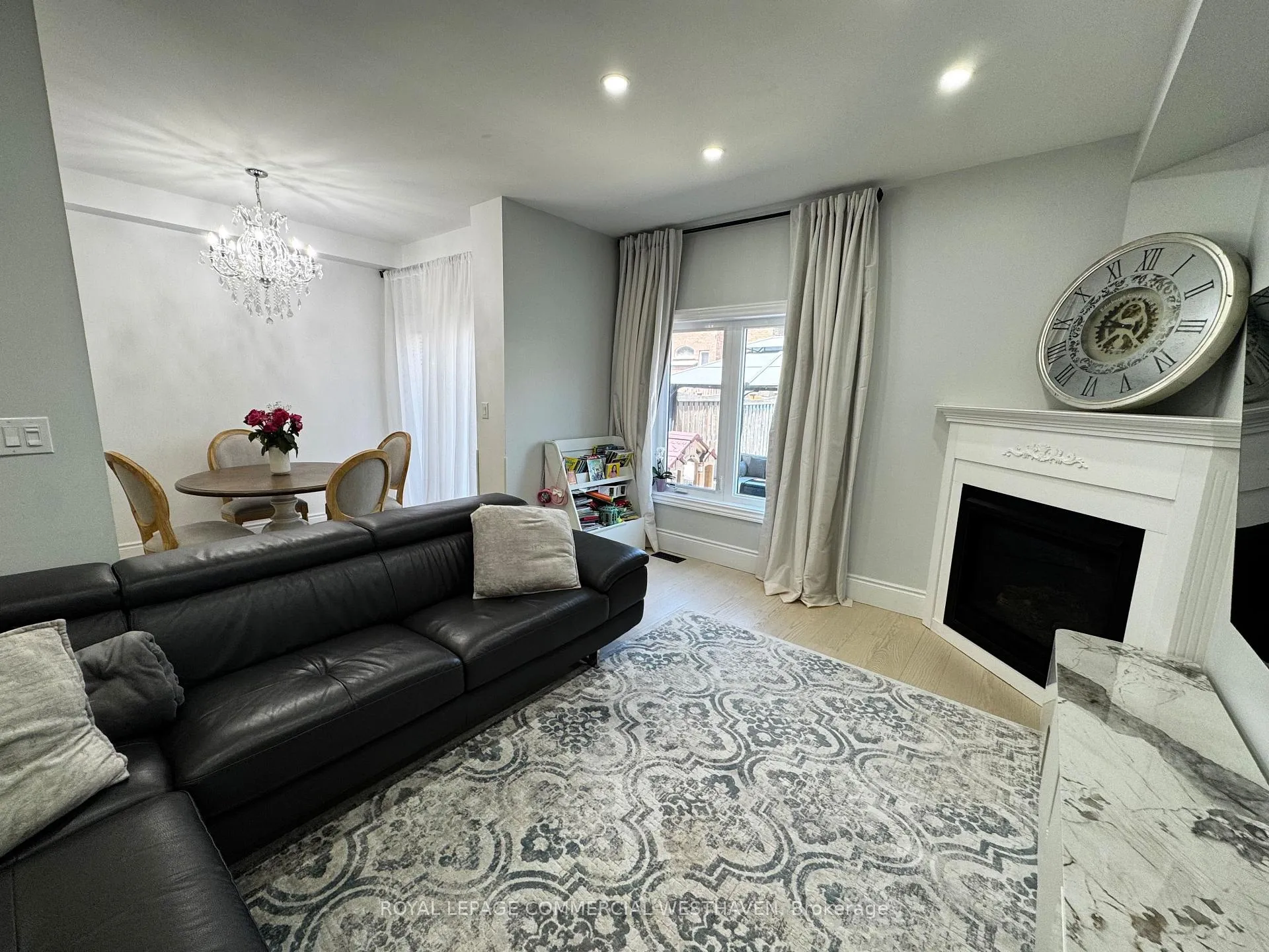 Photo 4 of 38 Warbler Avenue, Vaughan, Patterson — HOMEH