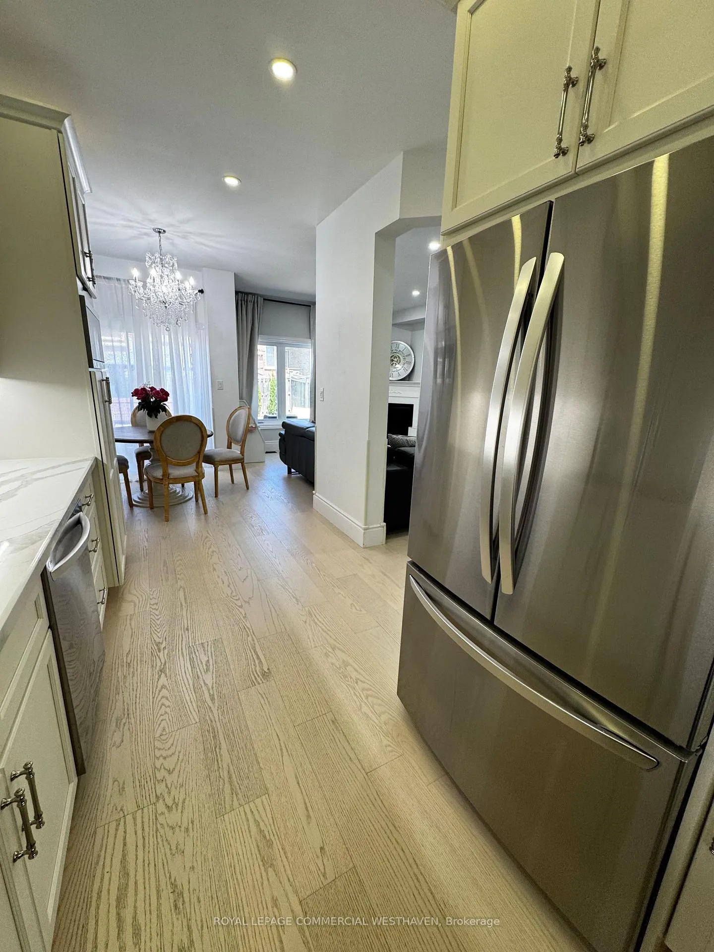 Photo 11 of 38 Warbler Avenue, Vaughan, Patterson — HOMEH